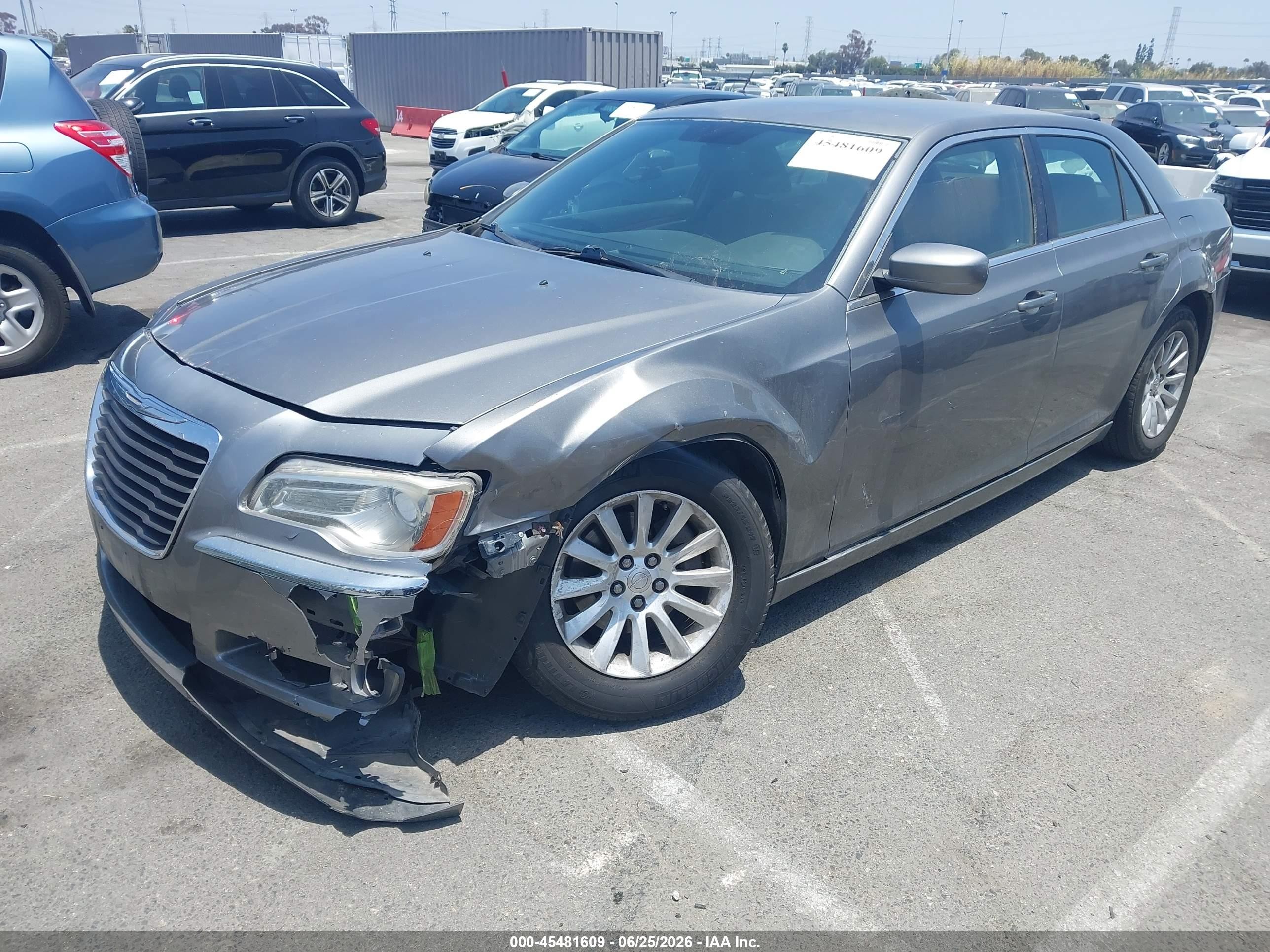 2012 Chrysler 300   Gray vin: 2C3CCAAG6CH135123