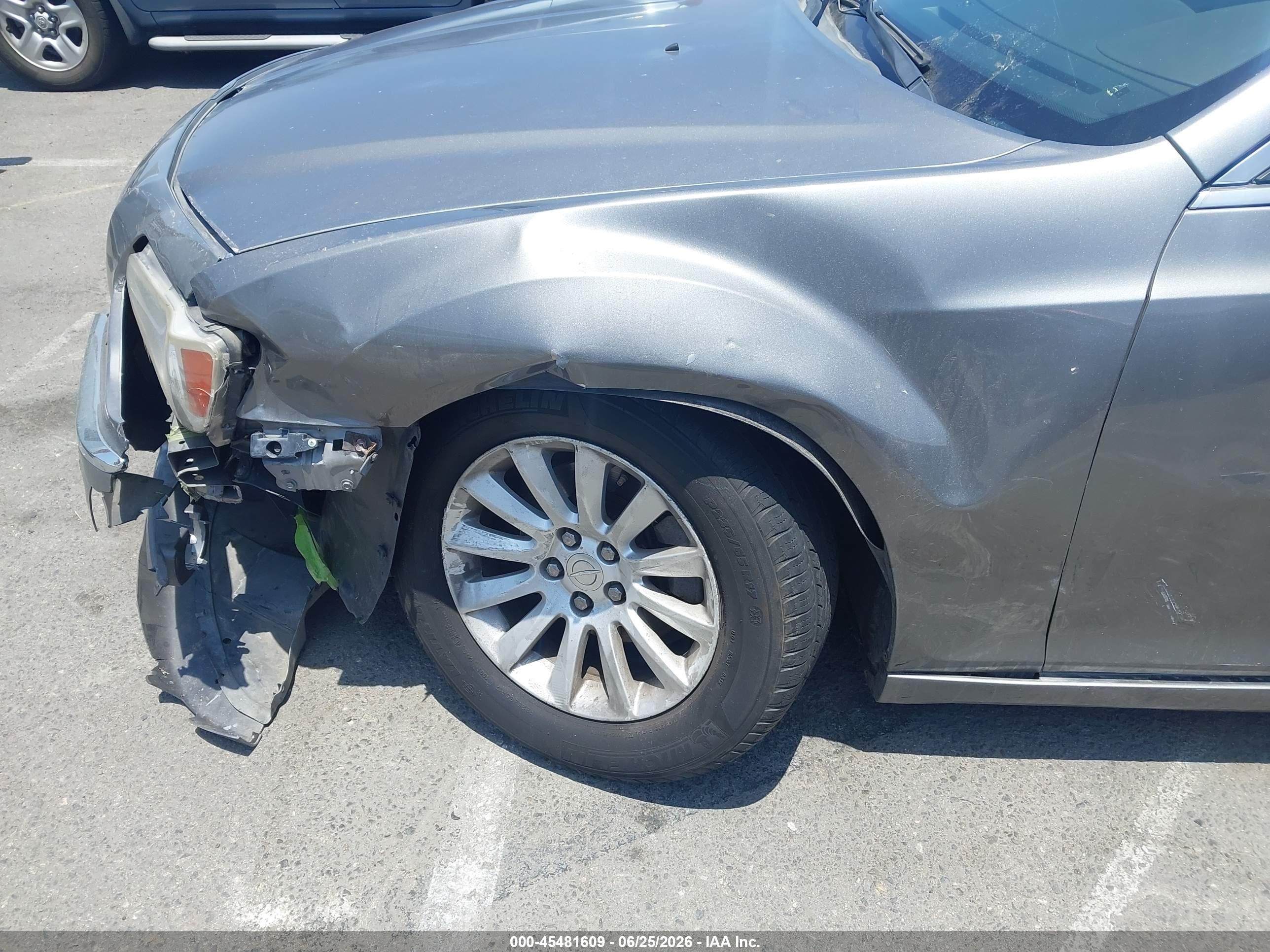 2012 Chrysler 300   Gray vin: 2C3CCAAG6CH135123