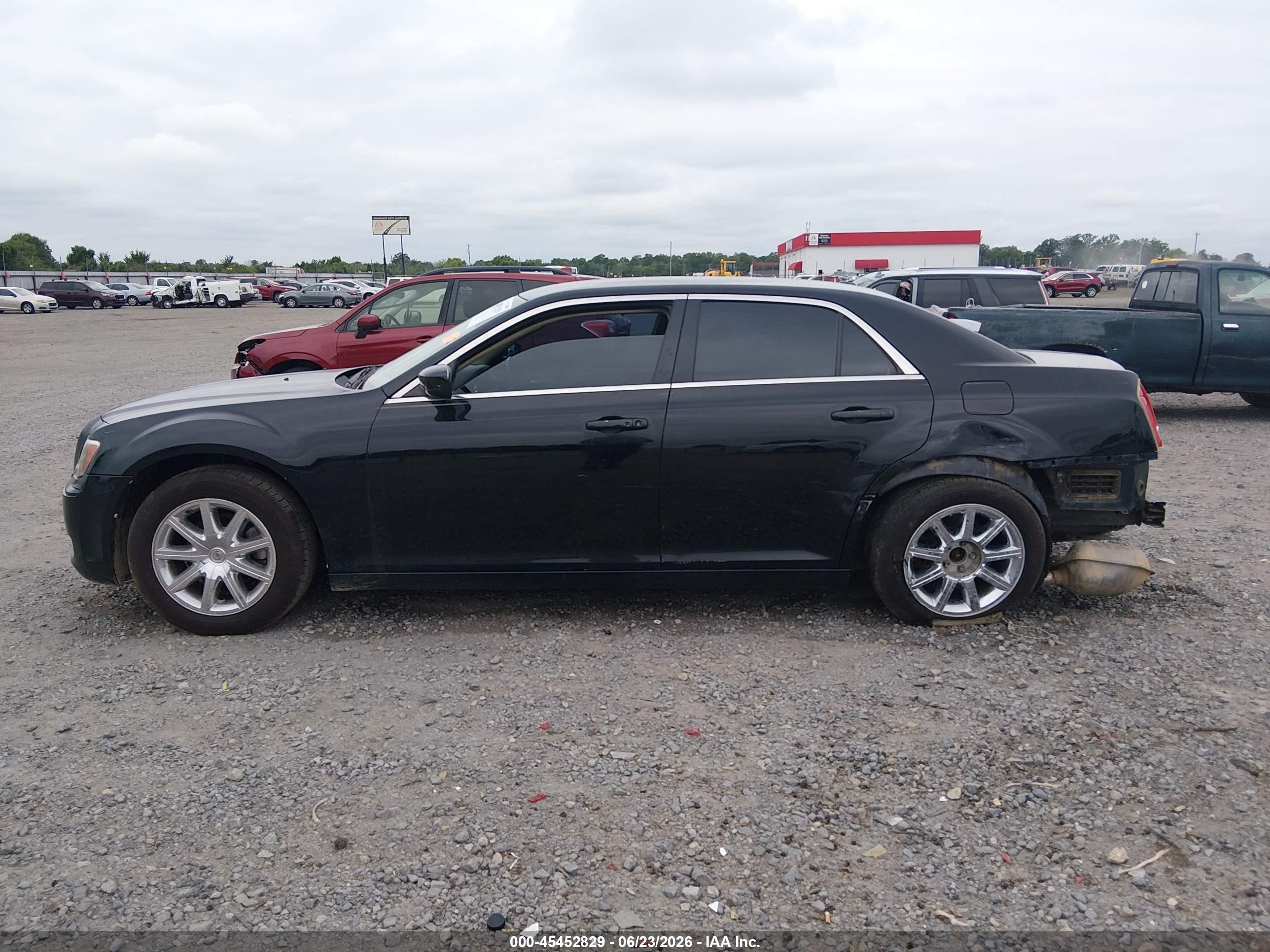2012 Chrysler 300   Black vin: 2C3CCAAG6CH312978