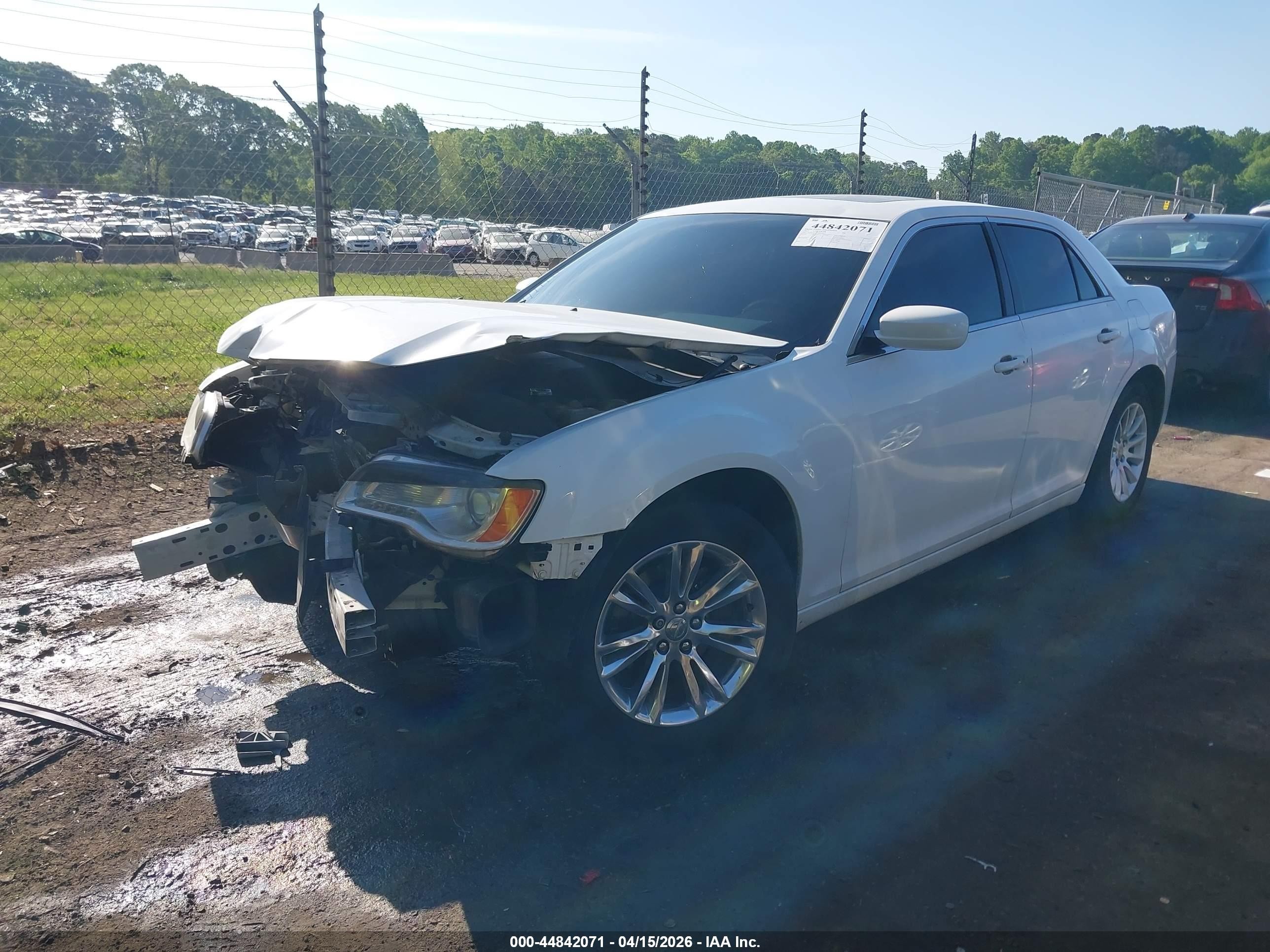 2013 Chrysler 300 Motown White vin: 2C3CCAAG6DH735819