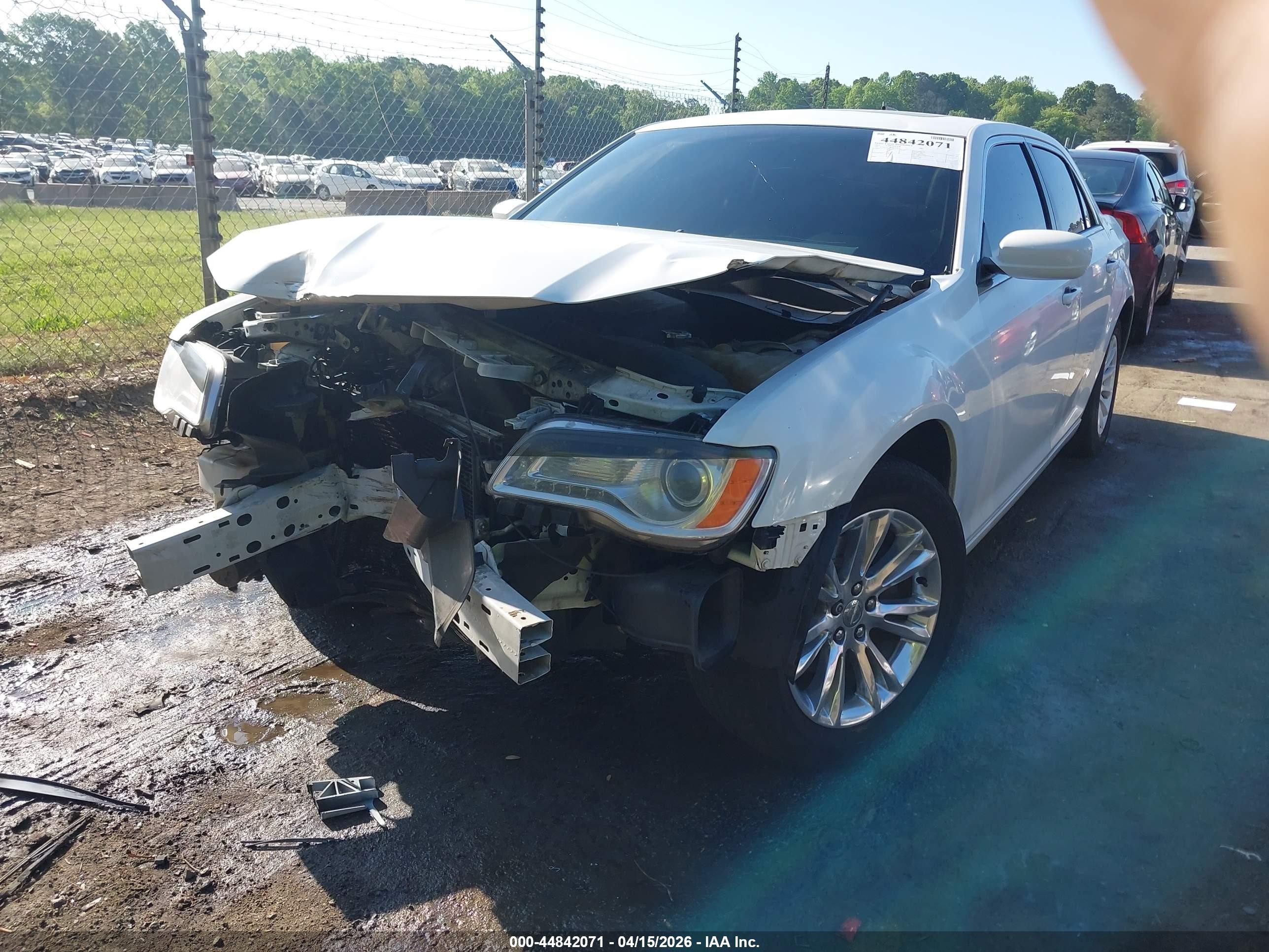 2013 Chrysler 300 Motown White vin: 2C3CCAAG6DH735819