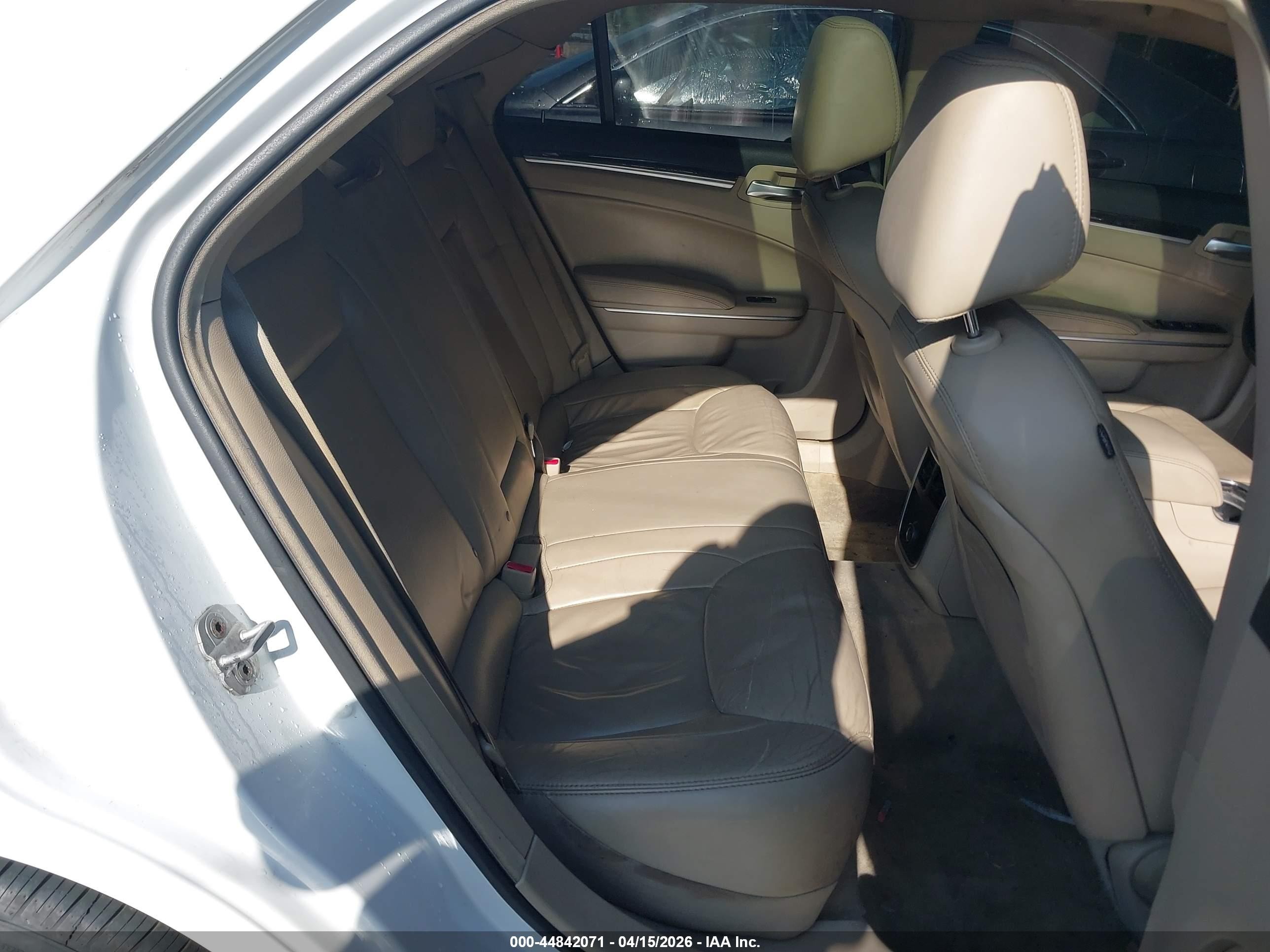 2013 Chrysler 300 Motown White vin: 2C3CCAAG6DH735819