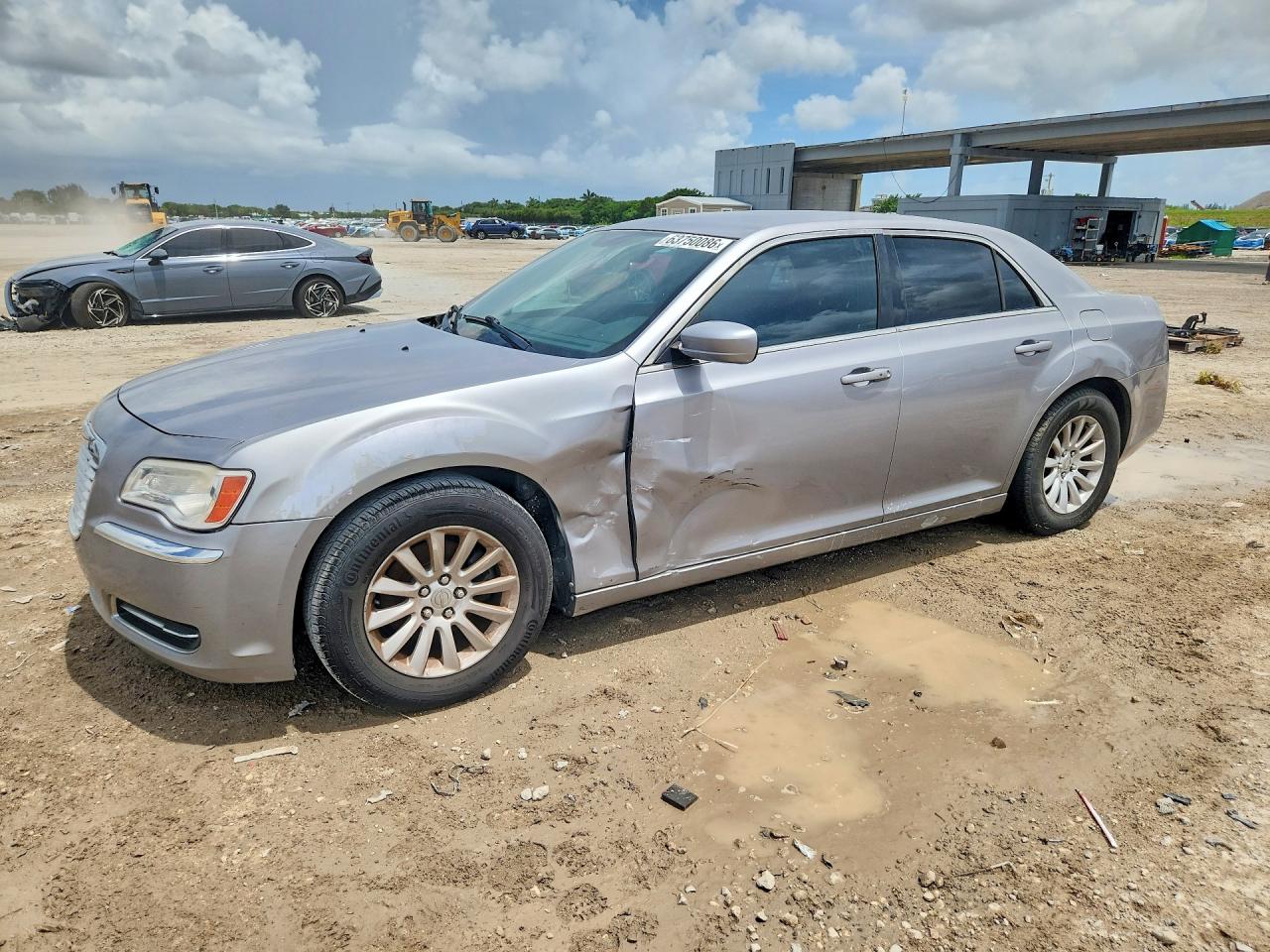 2014 Chrysler 300 Silver vin: 2C3CCAAG6EH141670