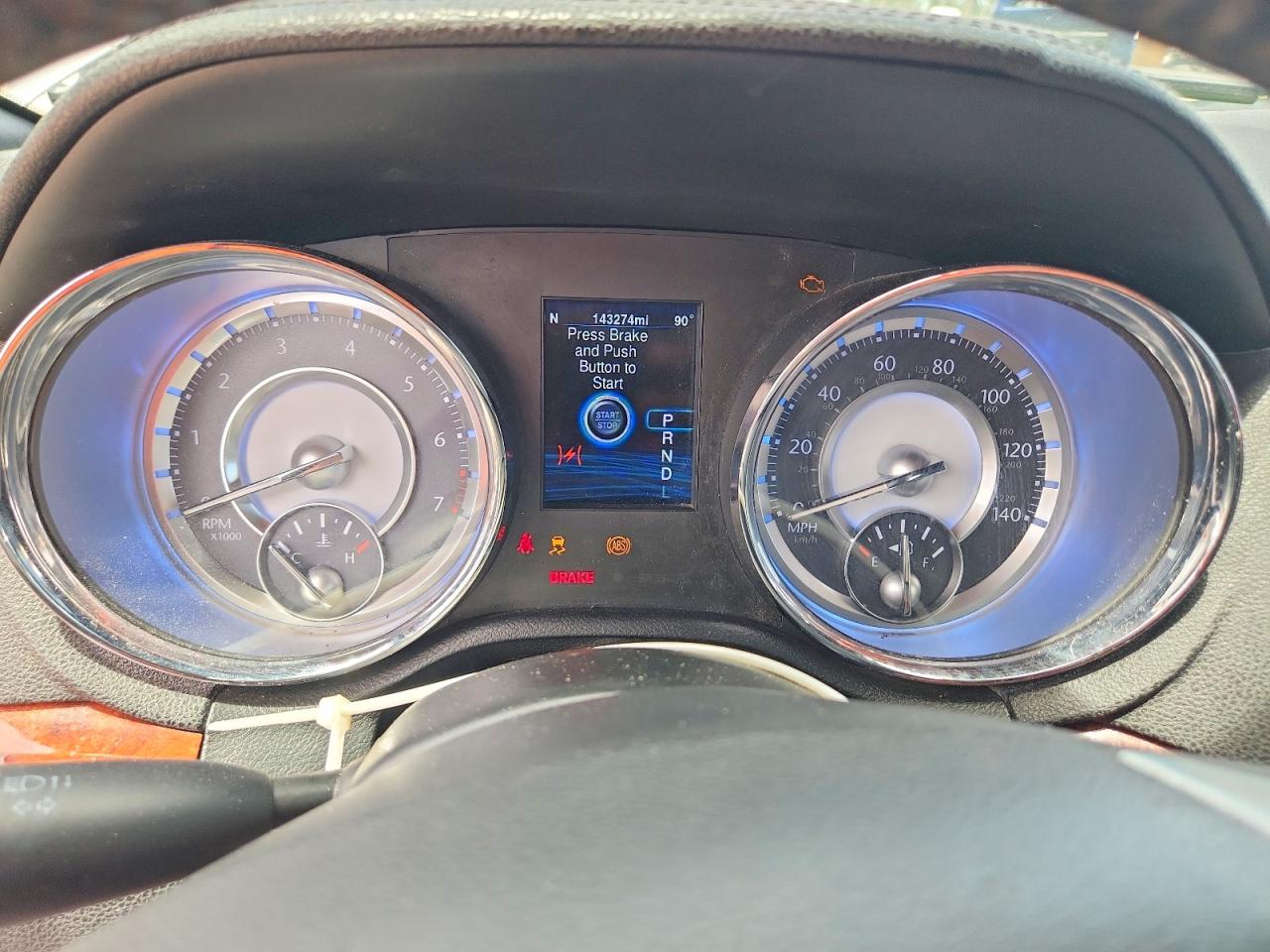2014 Chrysler 300 Silver vin: 2C3CCAAG6EH141670