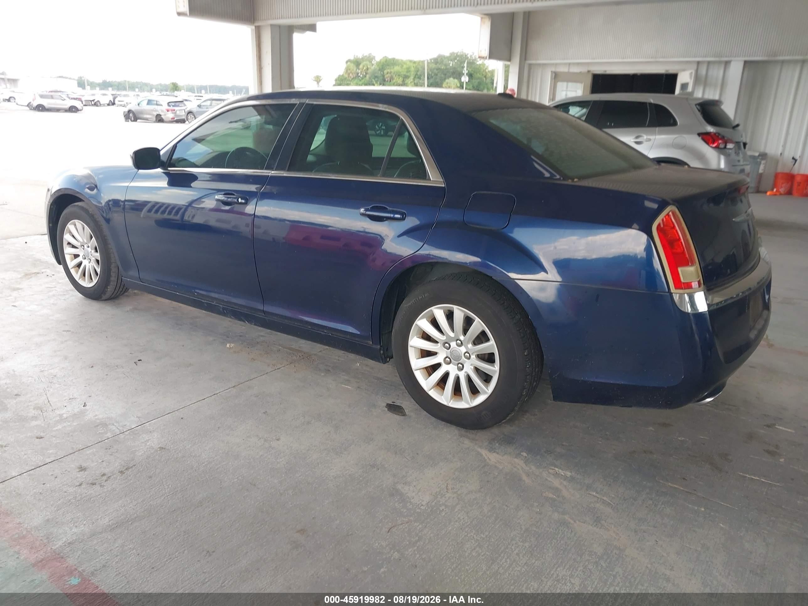 2014 Chrysler 300   Синий vin: 2C3CCAAG6EH146691