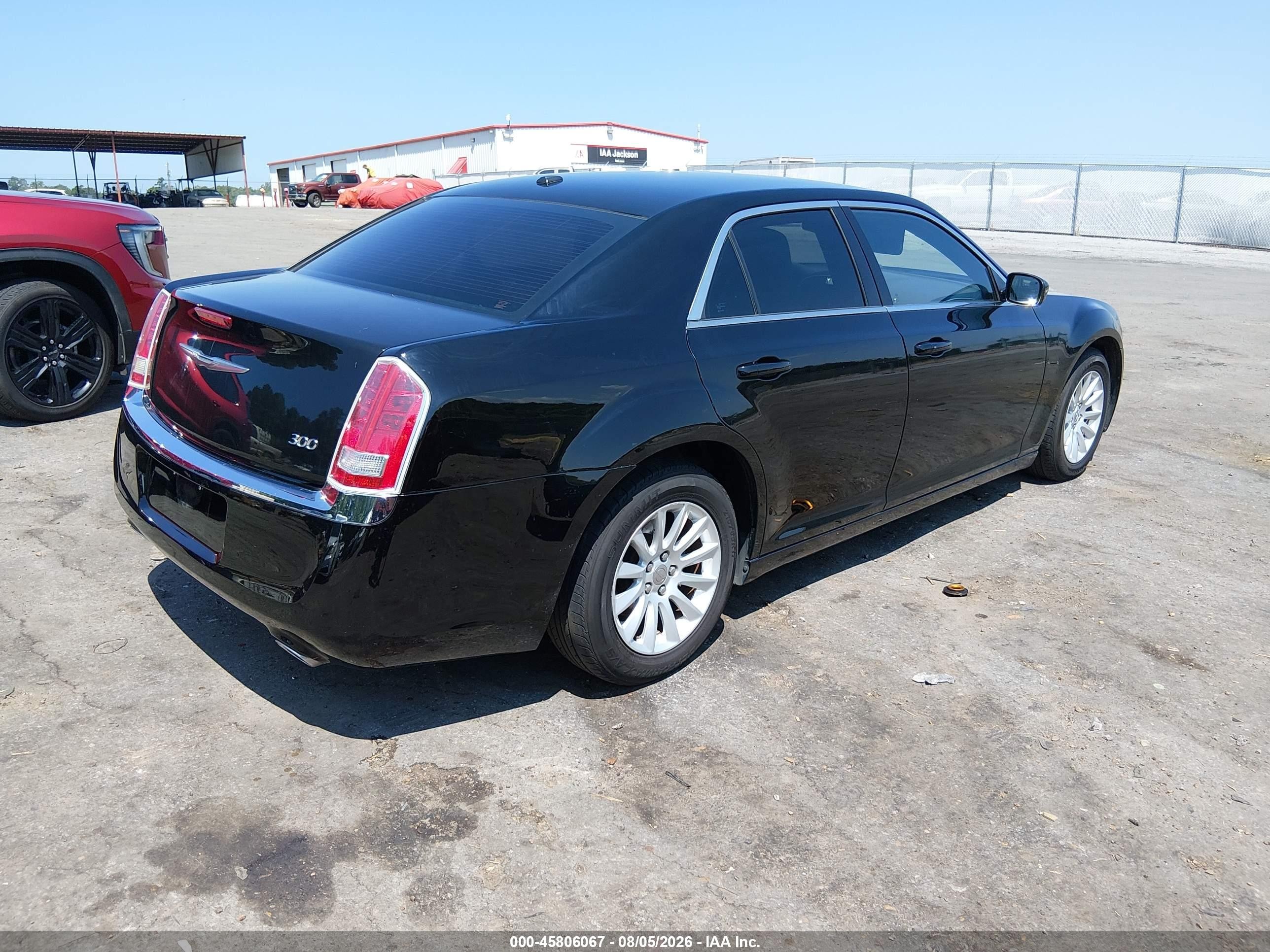 2014 Chrysler 300   Black vin: 2C3CCAAG6EH327192