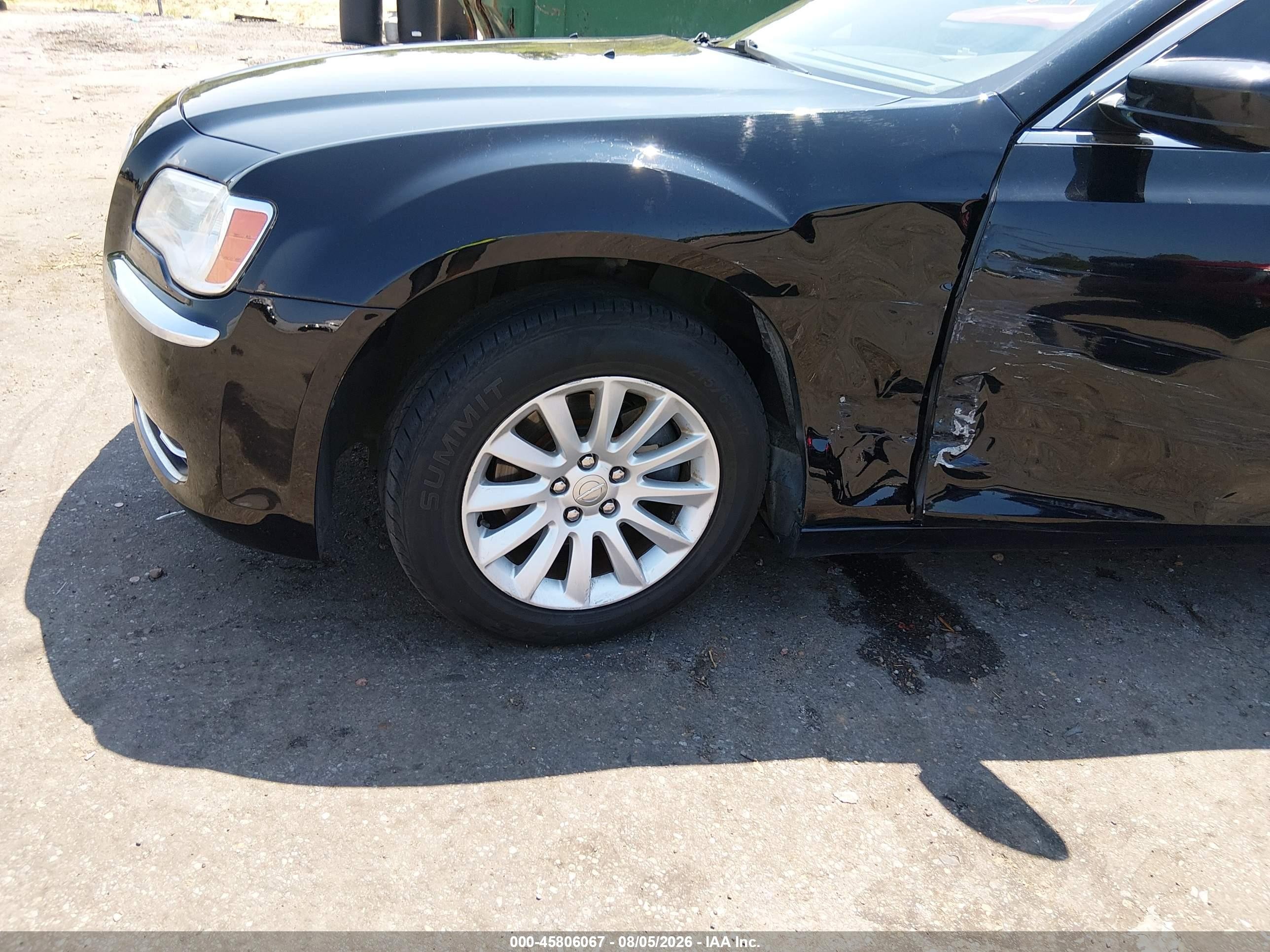 2014 Chrysler 300   Black vin: 2C3CCAAG6EH327192