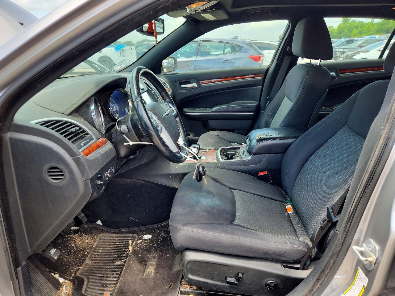 2014 Chrysler 300 Silver vin: 2C3CCAAG6EH375923