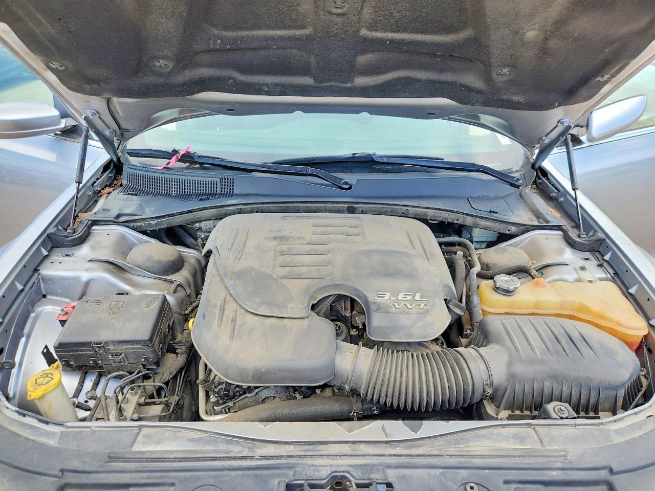 2014 Chrysler 300 Silver vin: 2C3CCAAG6EH375923