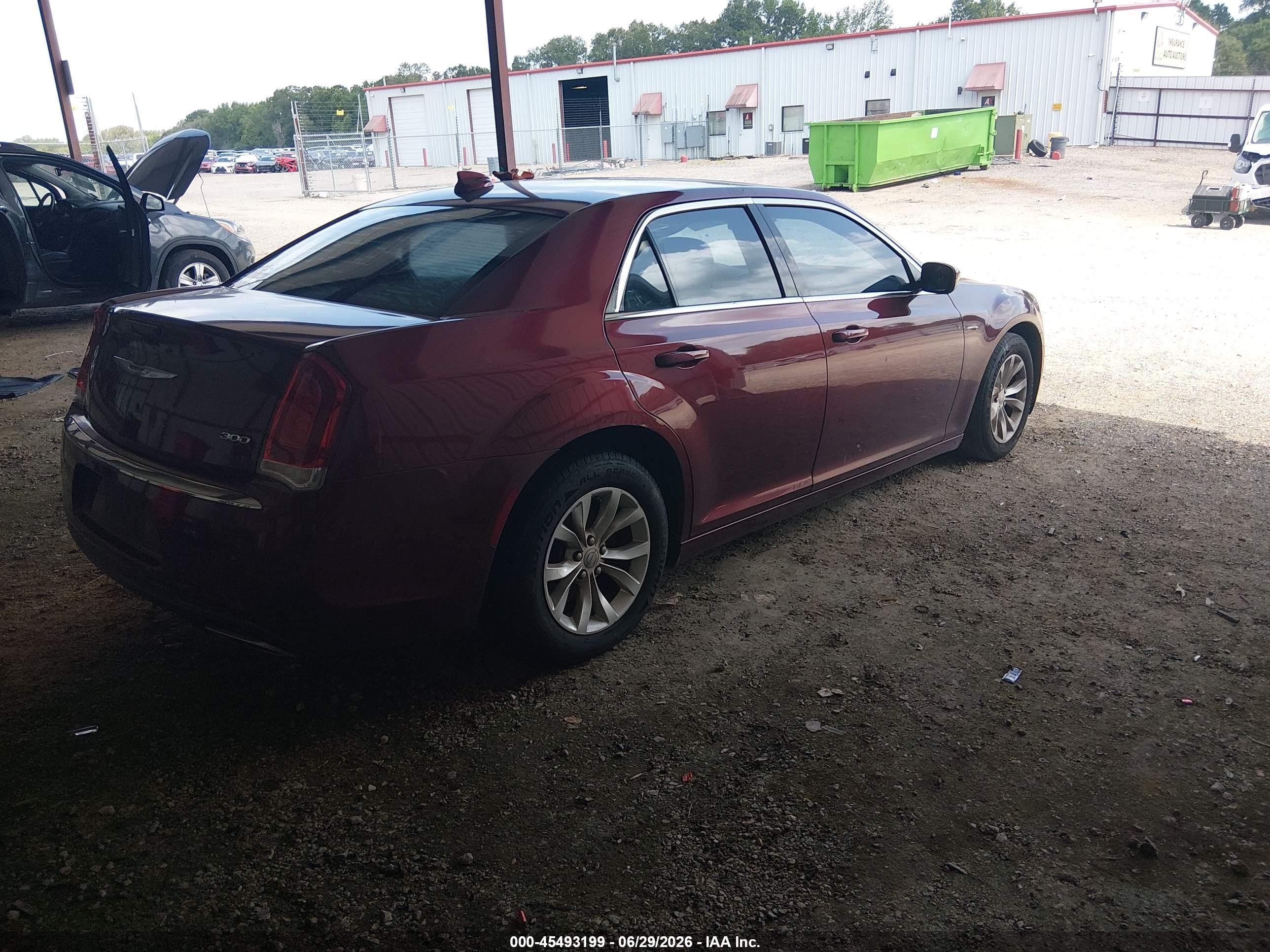 2015 Chrysler 300 Limited Burgundy vin: 2C3CCAAG6FH868213