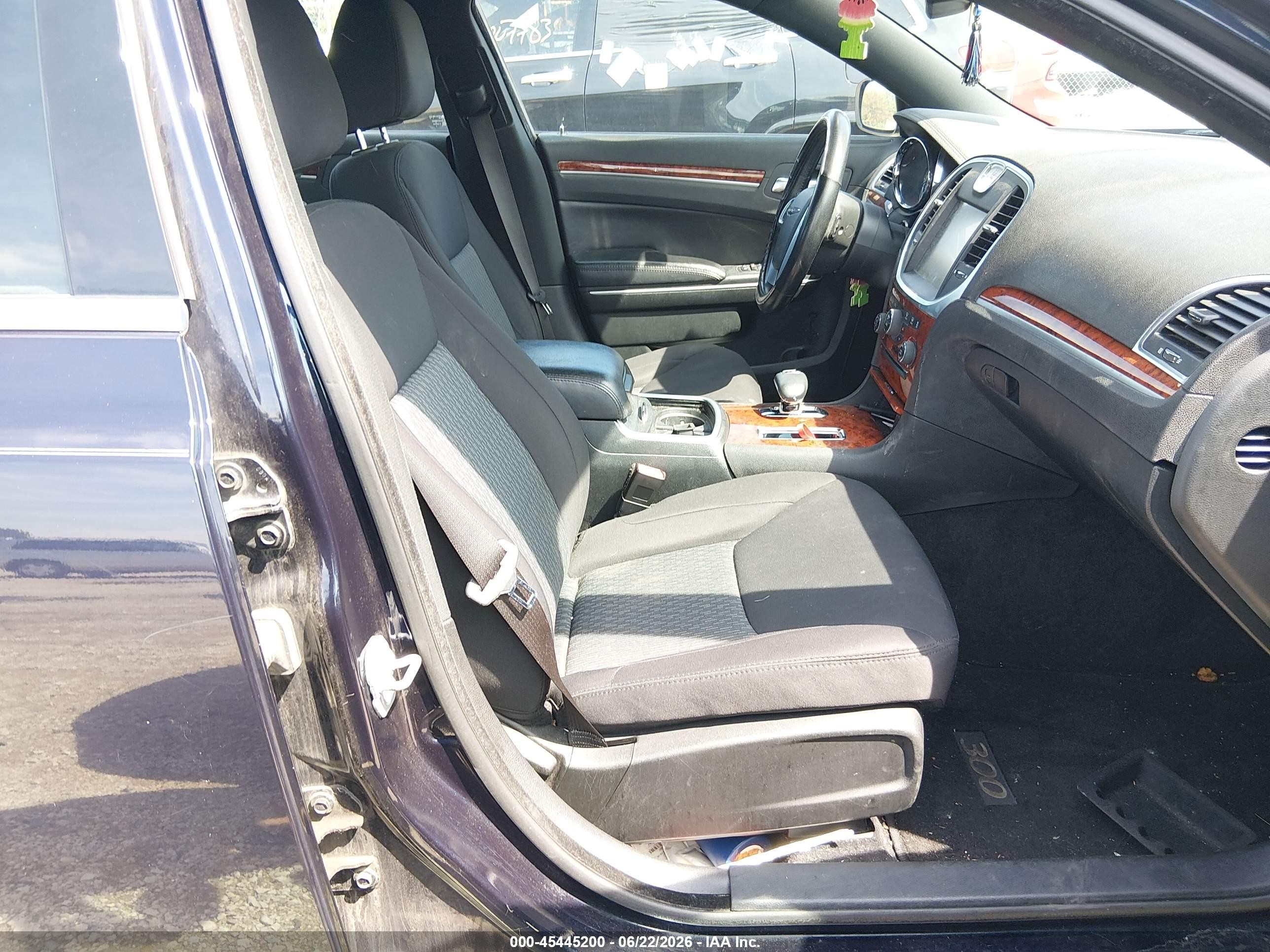 2012 Chrysler 300   Dark Blue vin: 2C3CCAAG7CH312052