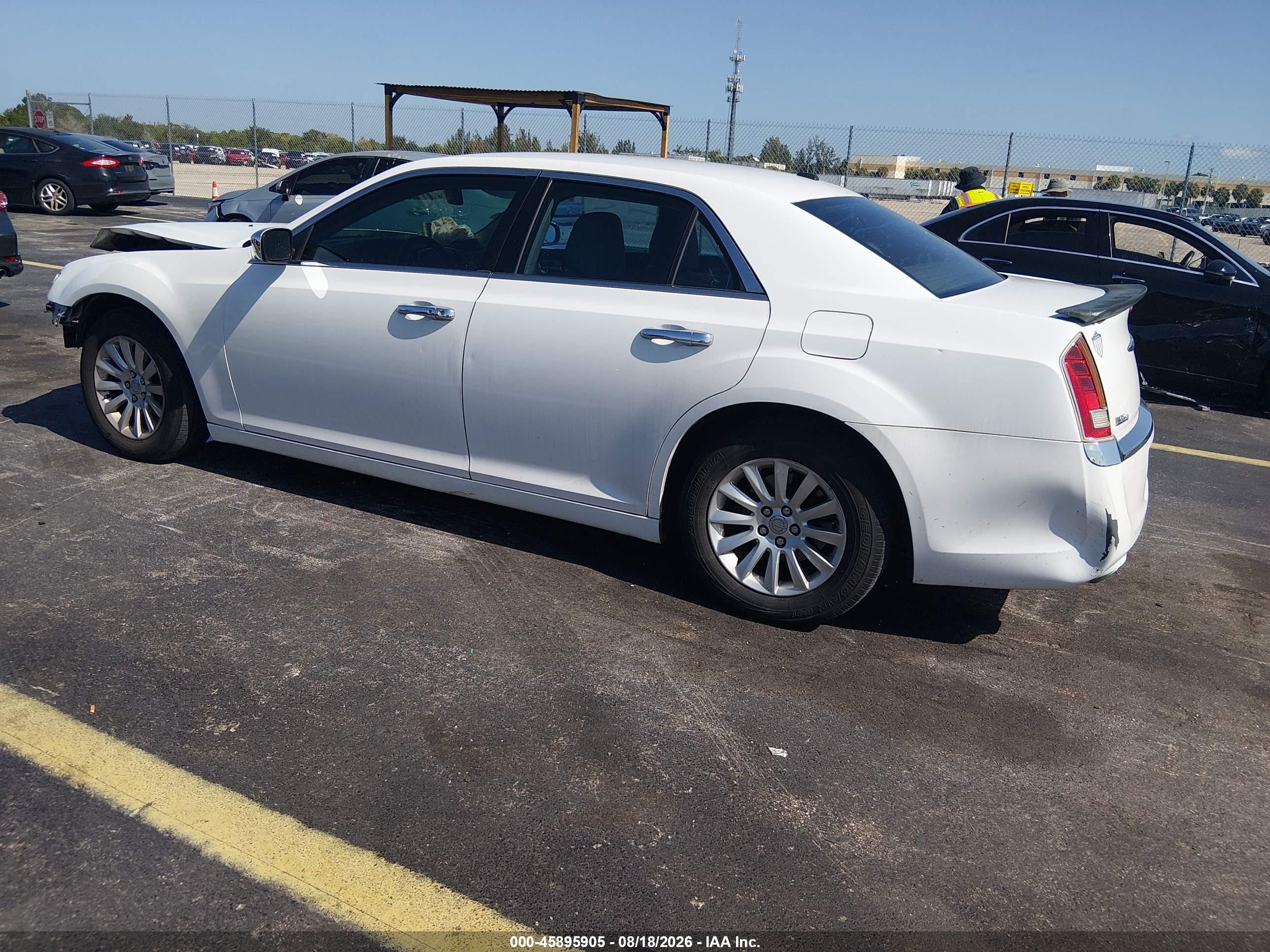 2013 Chrysler 300 Motown White vin: 2C3CCAAG7DH659110