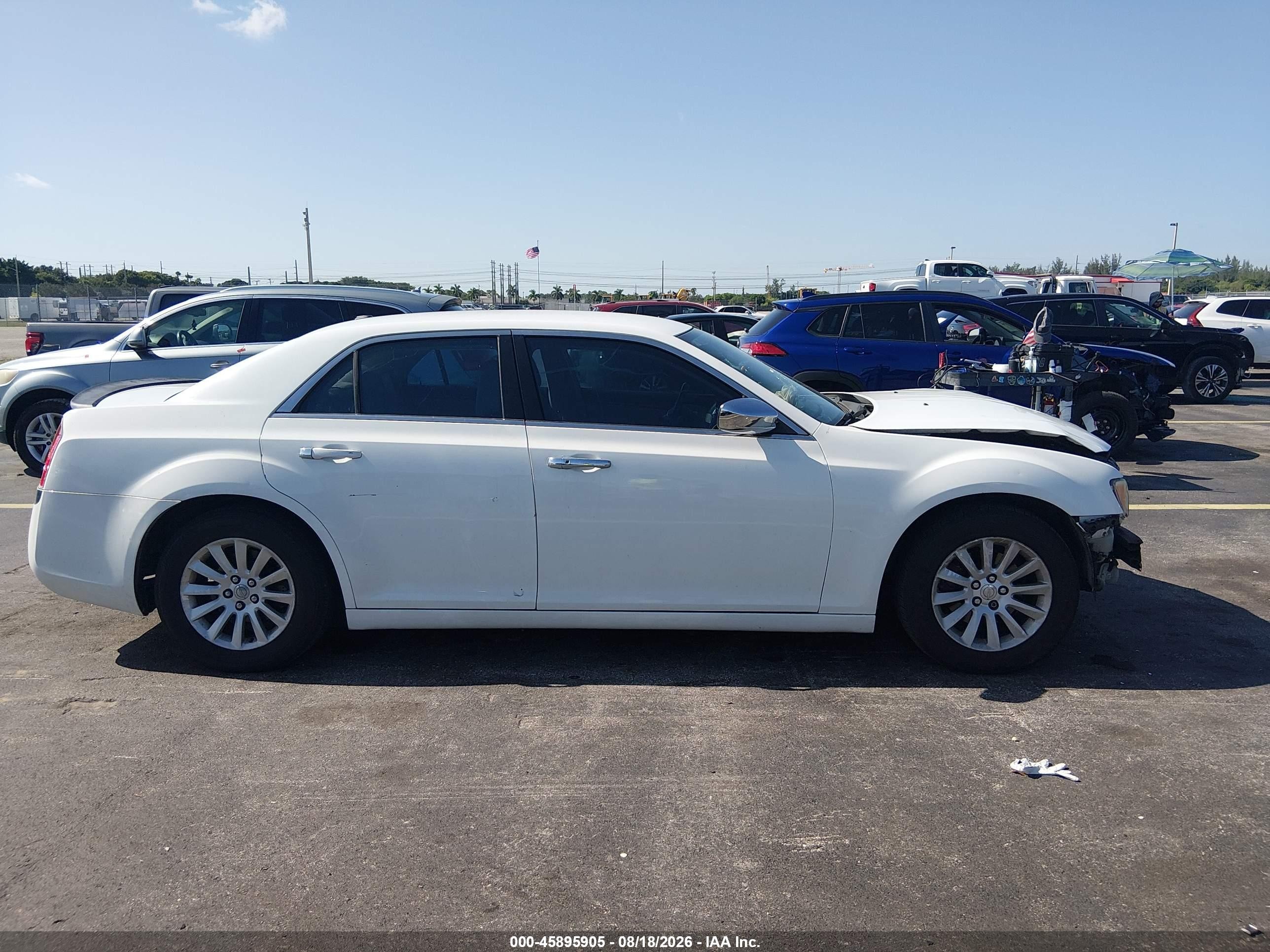 2013 Chrysler 300 Motown White vin: 2C3CCAAG7DH659110