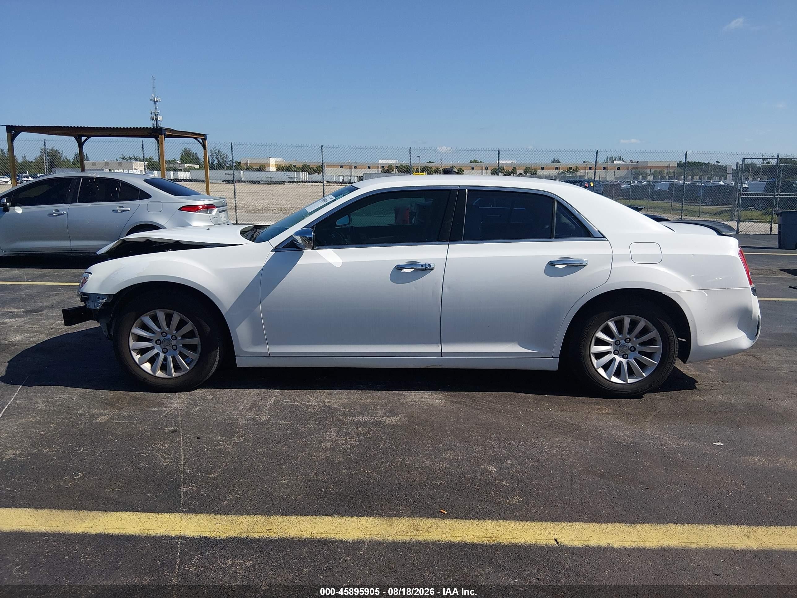 2013 Chrysler 300 Motown White vin: 2C3CCAAG7DH659110