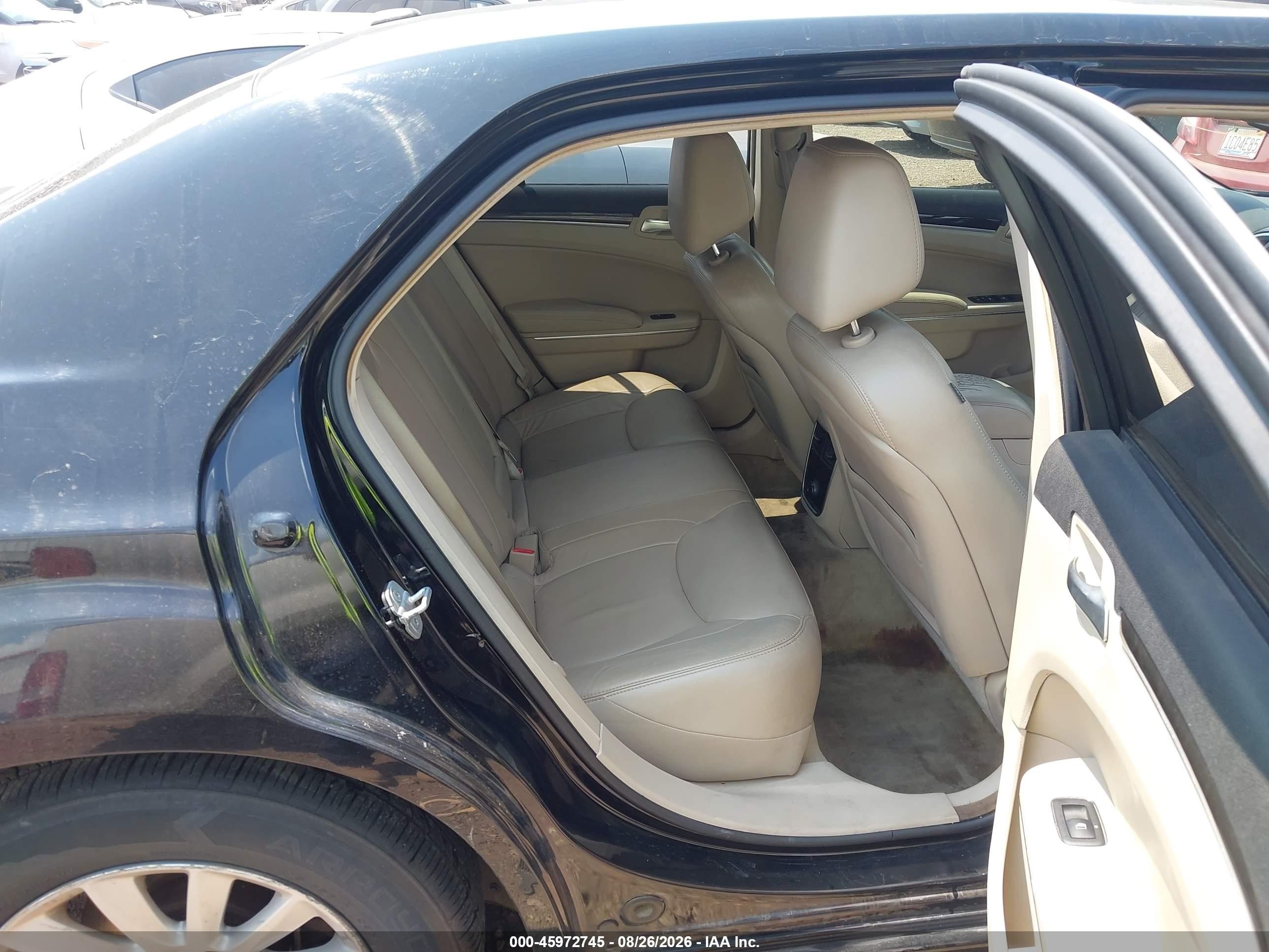 2013 Chrysler 300   Black vin: 2C3CCAAG7DH728149