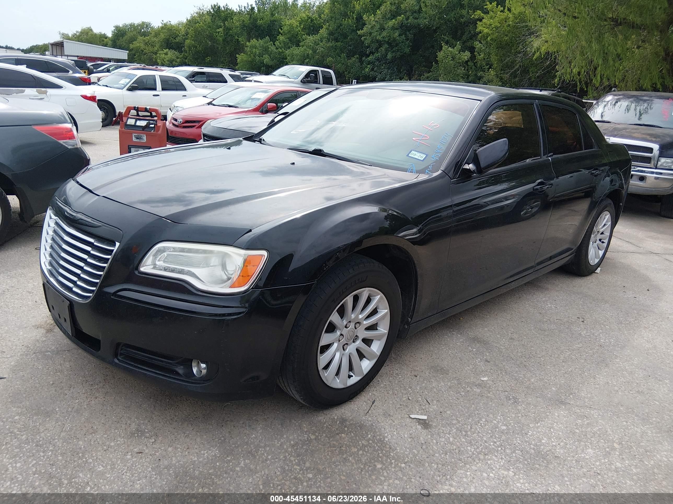 2014 Chrysler 300   Black vin: 2C3CCAAG7EH121668