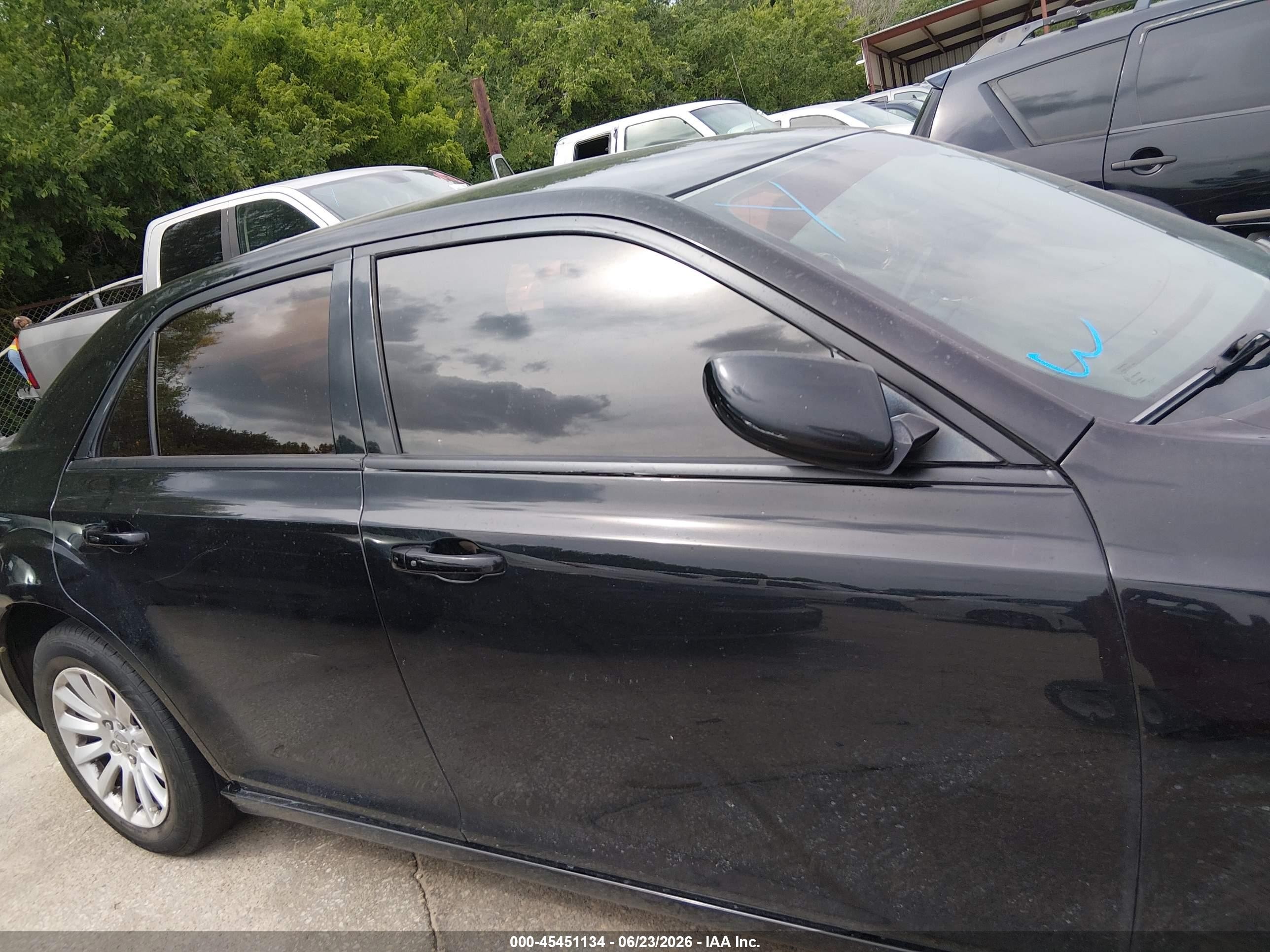 2014 Chrysler 300   Black vin: 2C3CCAAG7EH121668