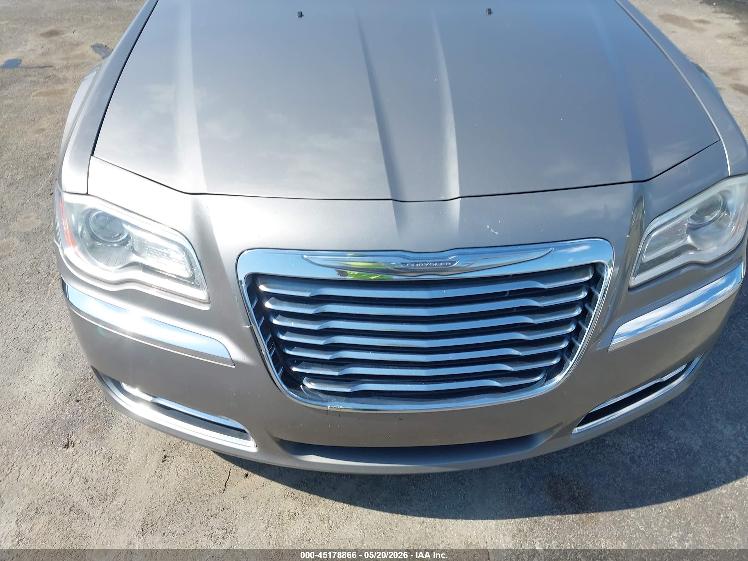 2014 Chrysler 300   Gray vin: 2C3CCAAG7EH193759