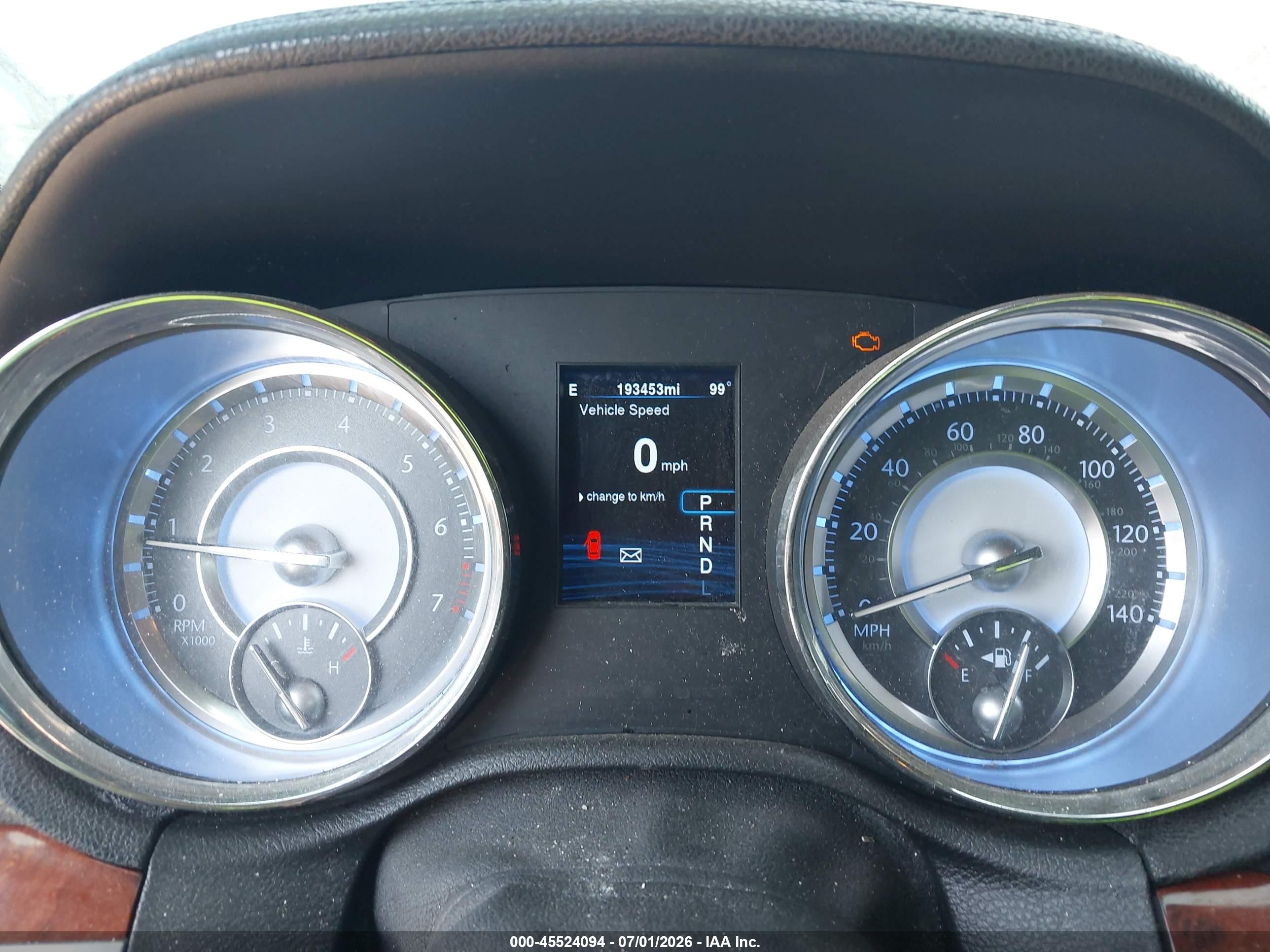 2014 Chrysler 300   Белый vin: 2C3CCAAG7EH255533
