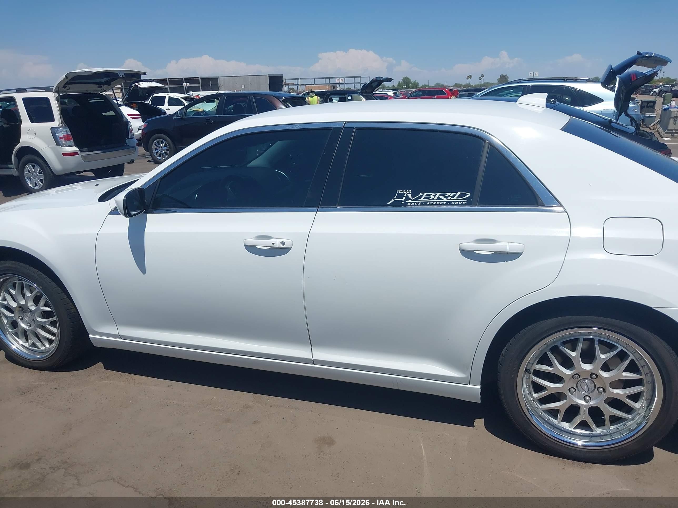 2015 Chrysler 300 Limited White vin: 2C3CCAAG7FH876207