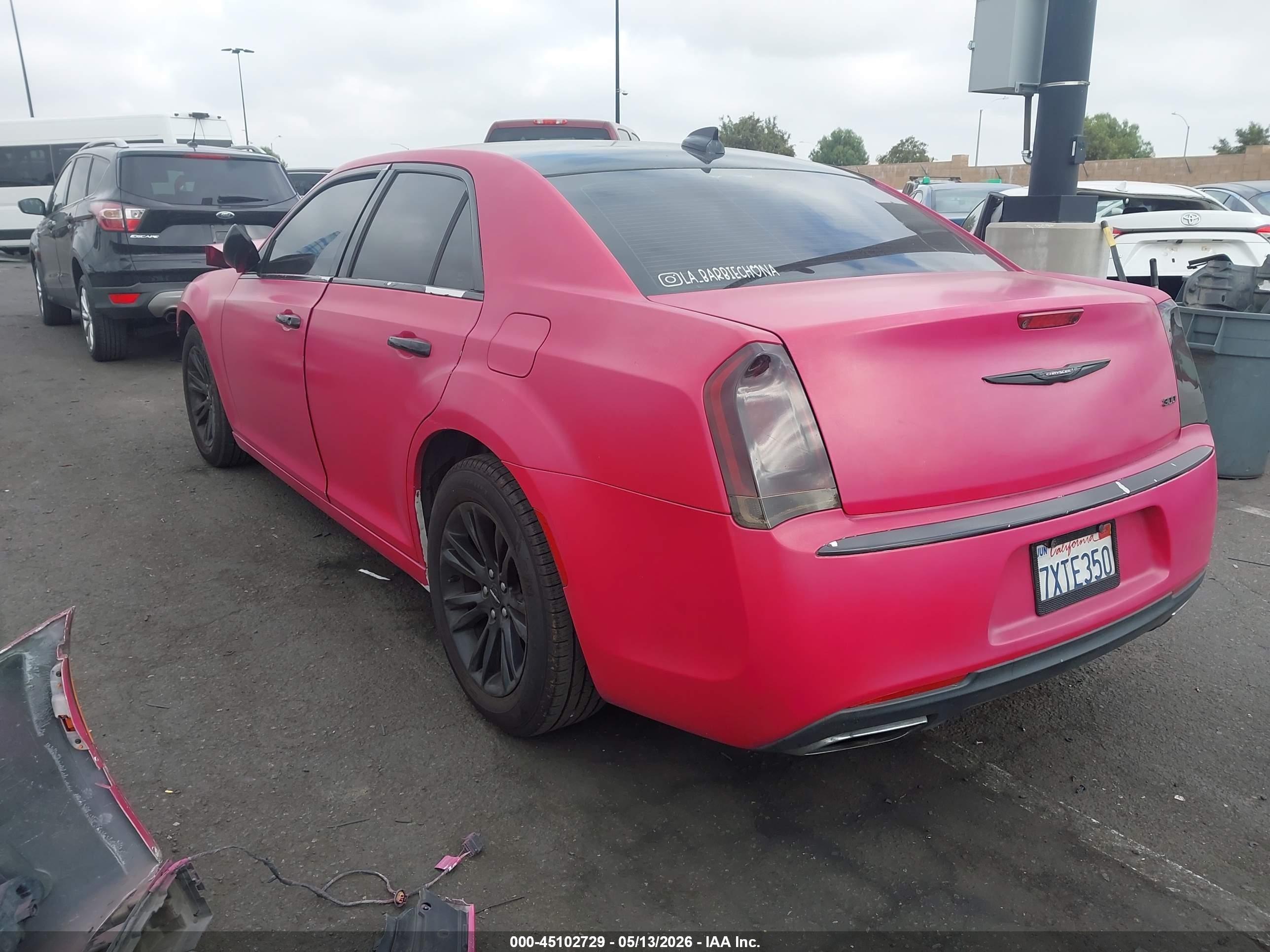 2017 Chrysler 300 Limited Red vin: 2C3CCAAG7HH521654