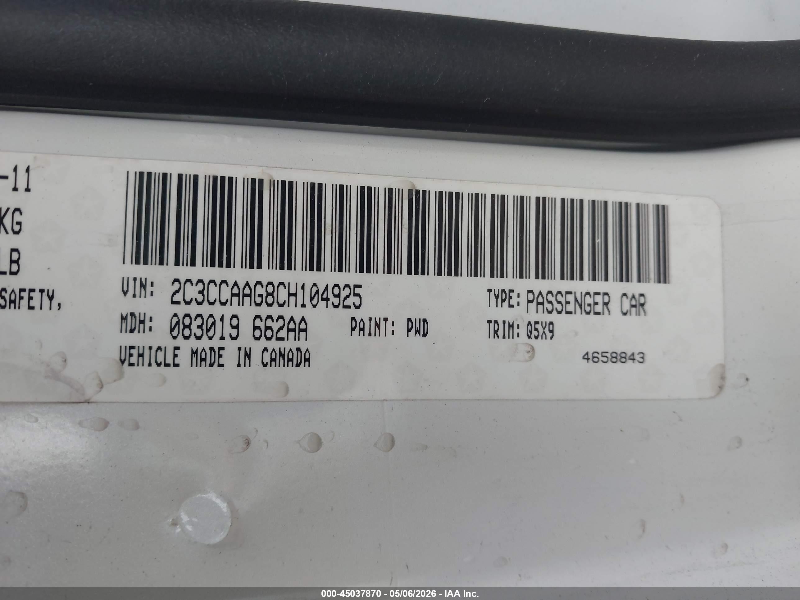 2012 Chrysler 300   White vin: 2C3CCAAG8CH104925