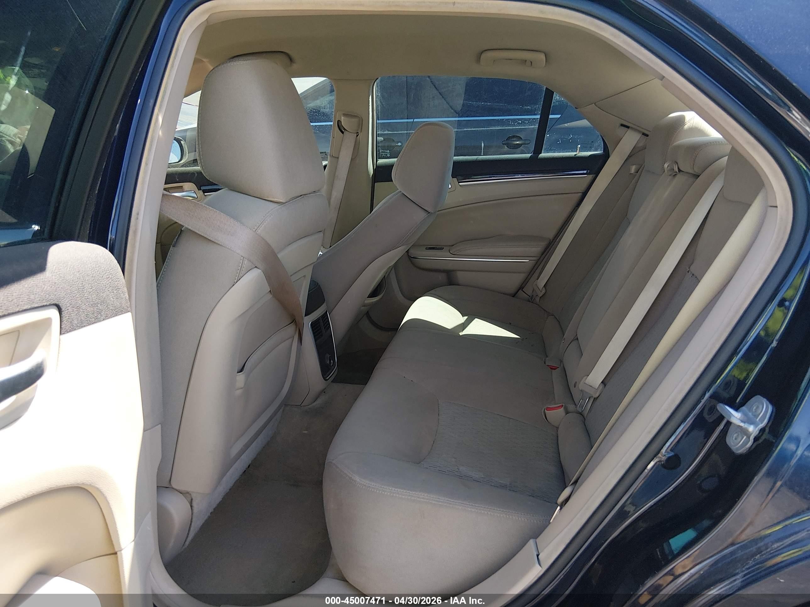 2012 Chrysler 300   Blue vin: 2C3CCAAG8CH202689