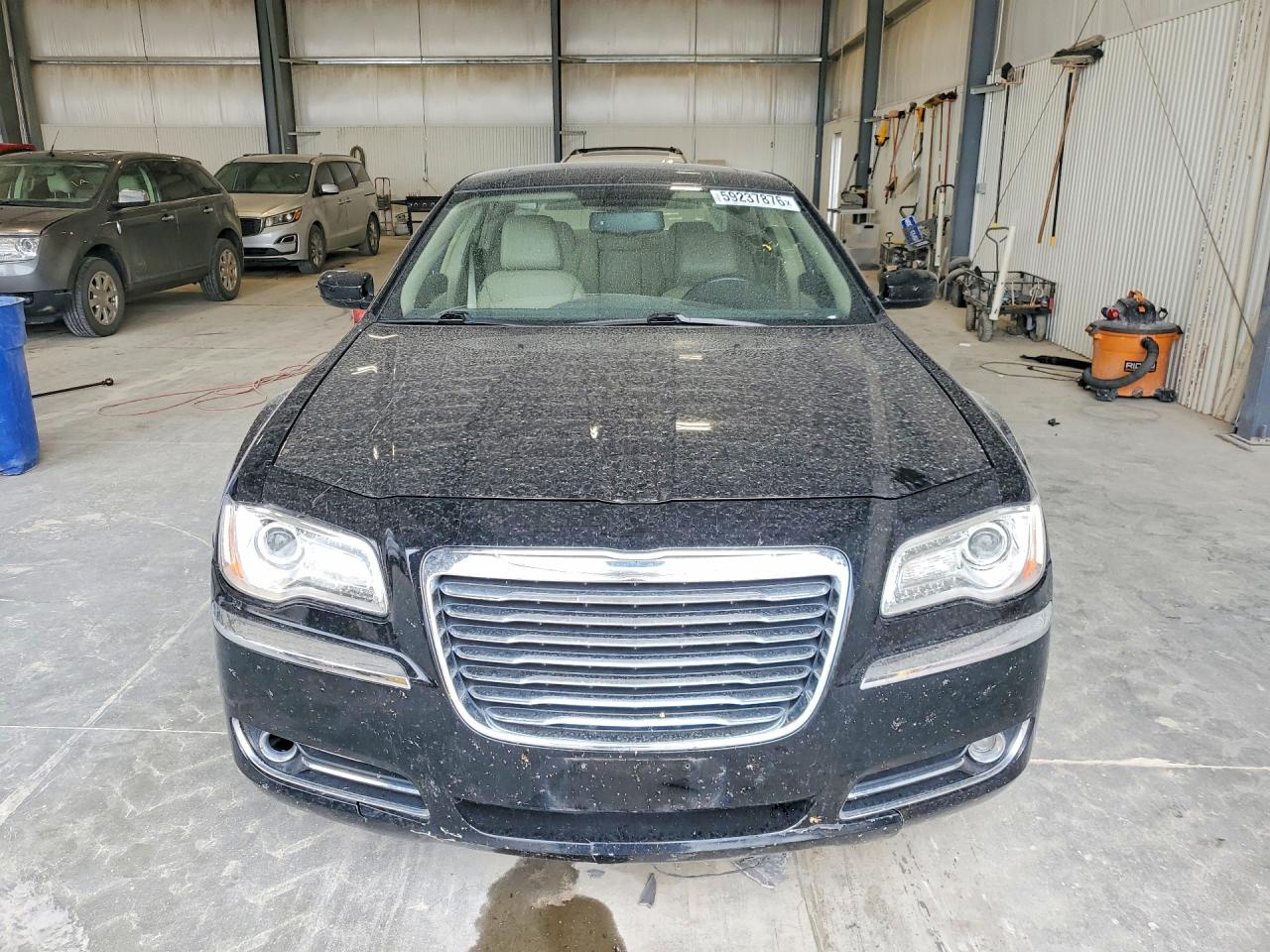 2013 Chrysler 300 Black vin: 2C3CCAAG8DH513685