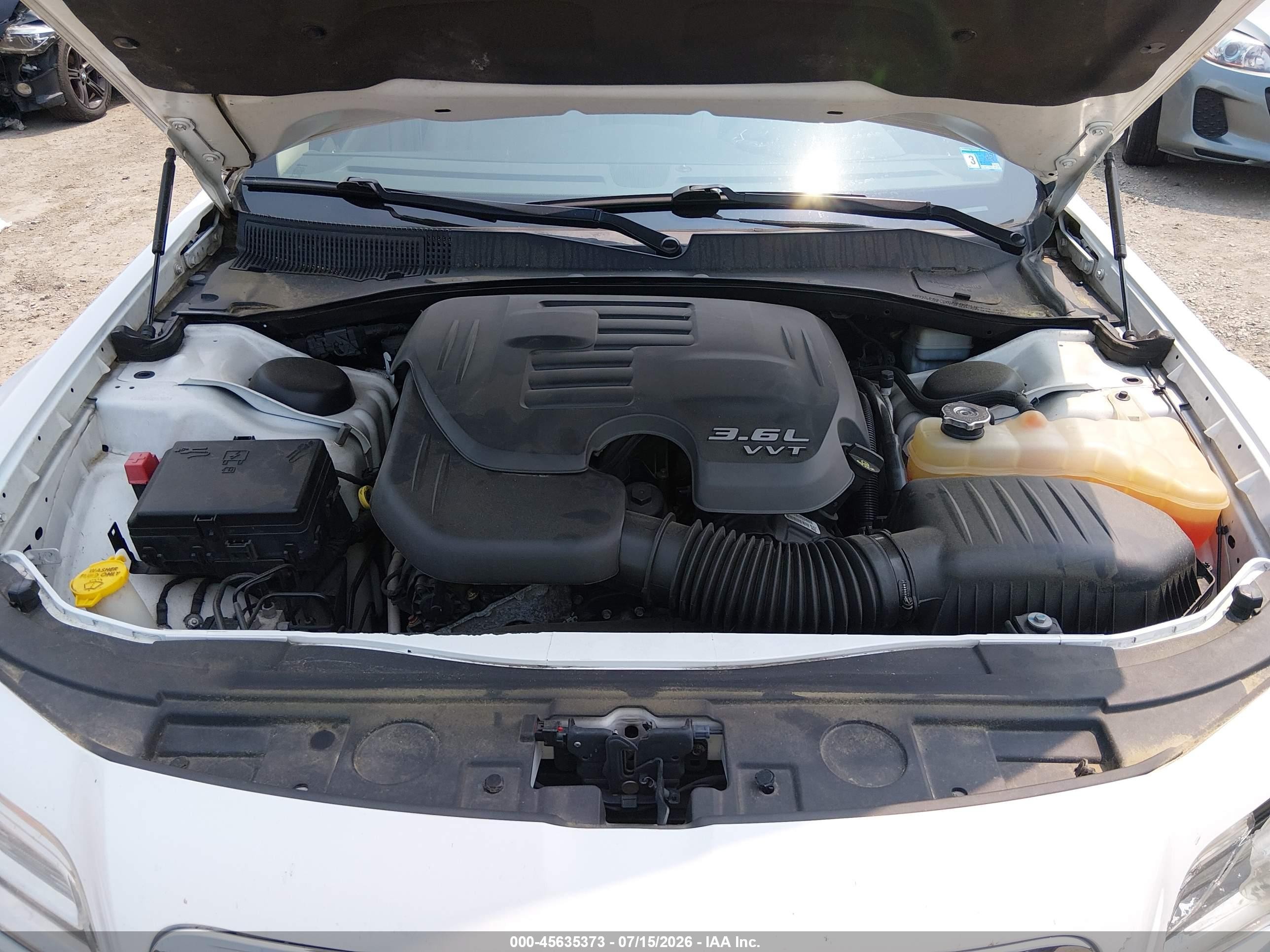 2013 Chrysler 300 Motown White vin: 2C3CCAAG8DH529031