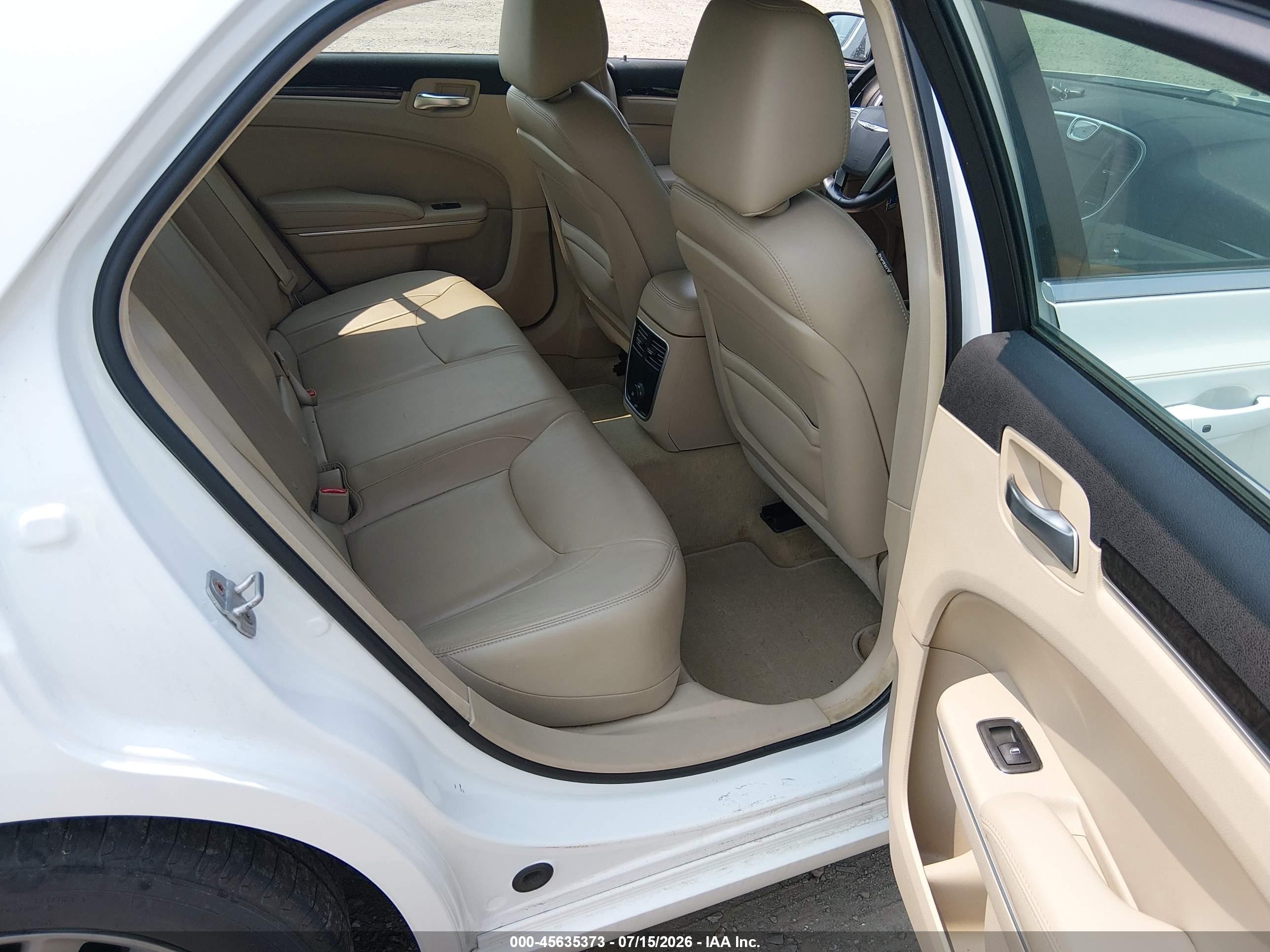 2013 Chrysler 300 Motown White vin: 2C3CCAAG8DH529031