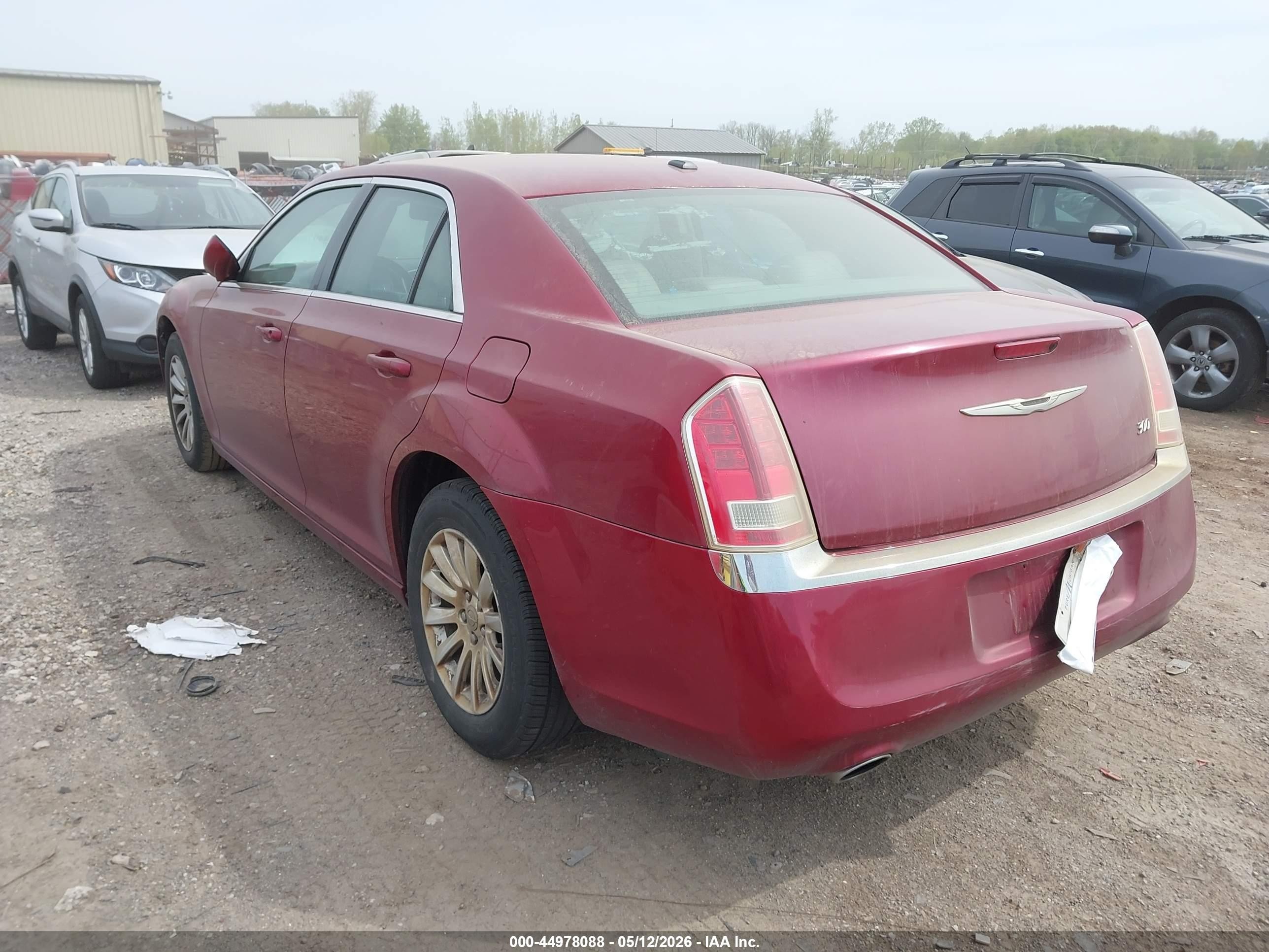2013 Chrysler 300 Motown Maroon vin: 2C3CCAAG8DH739144