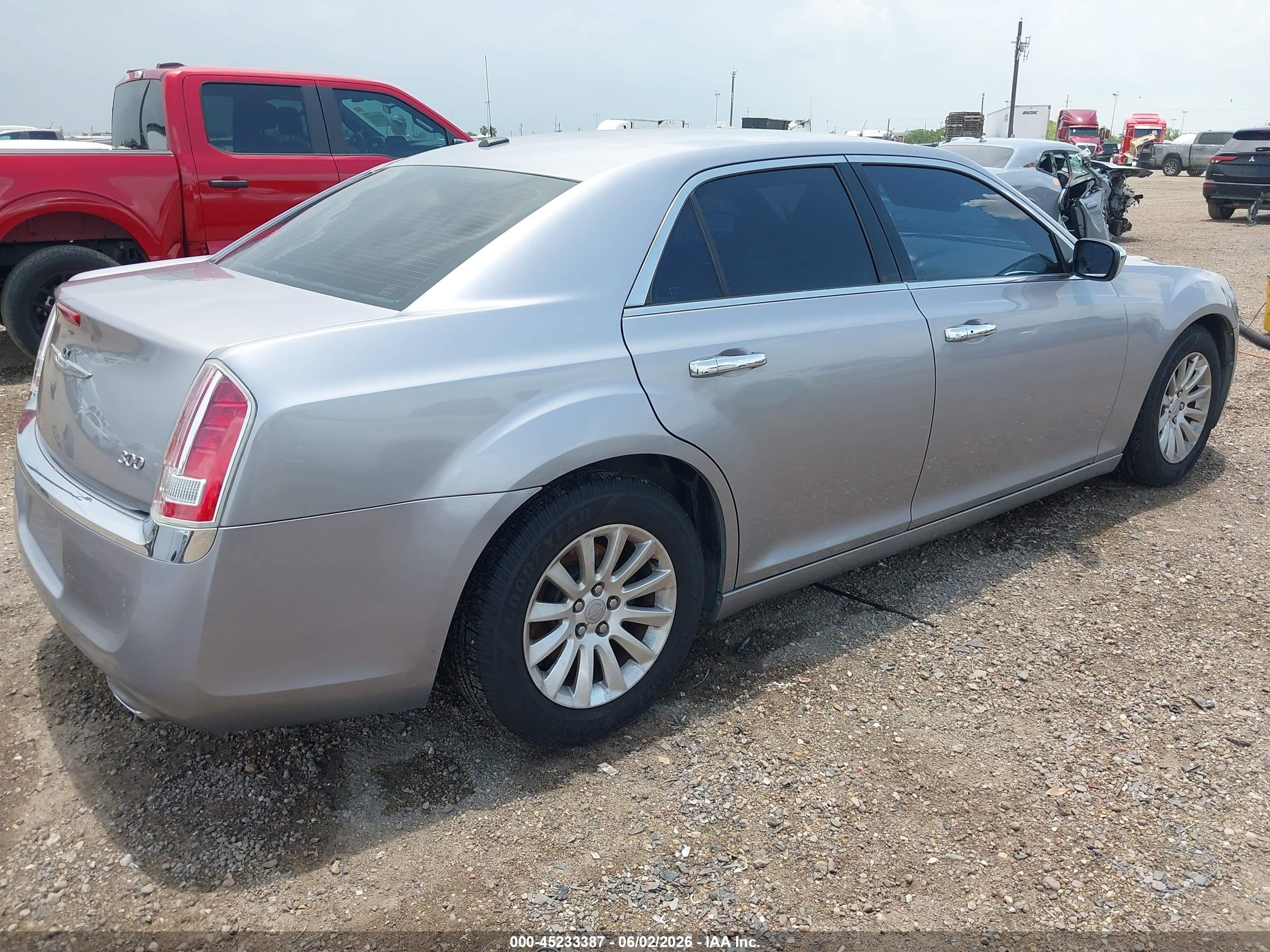 2013 Chrysler 300 Motown Silver vin: 2C3CCAAG8DH741346