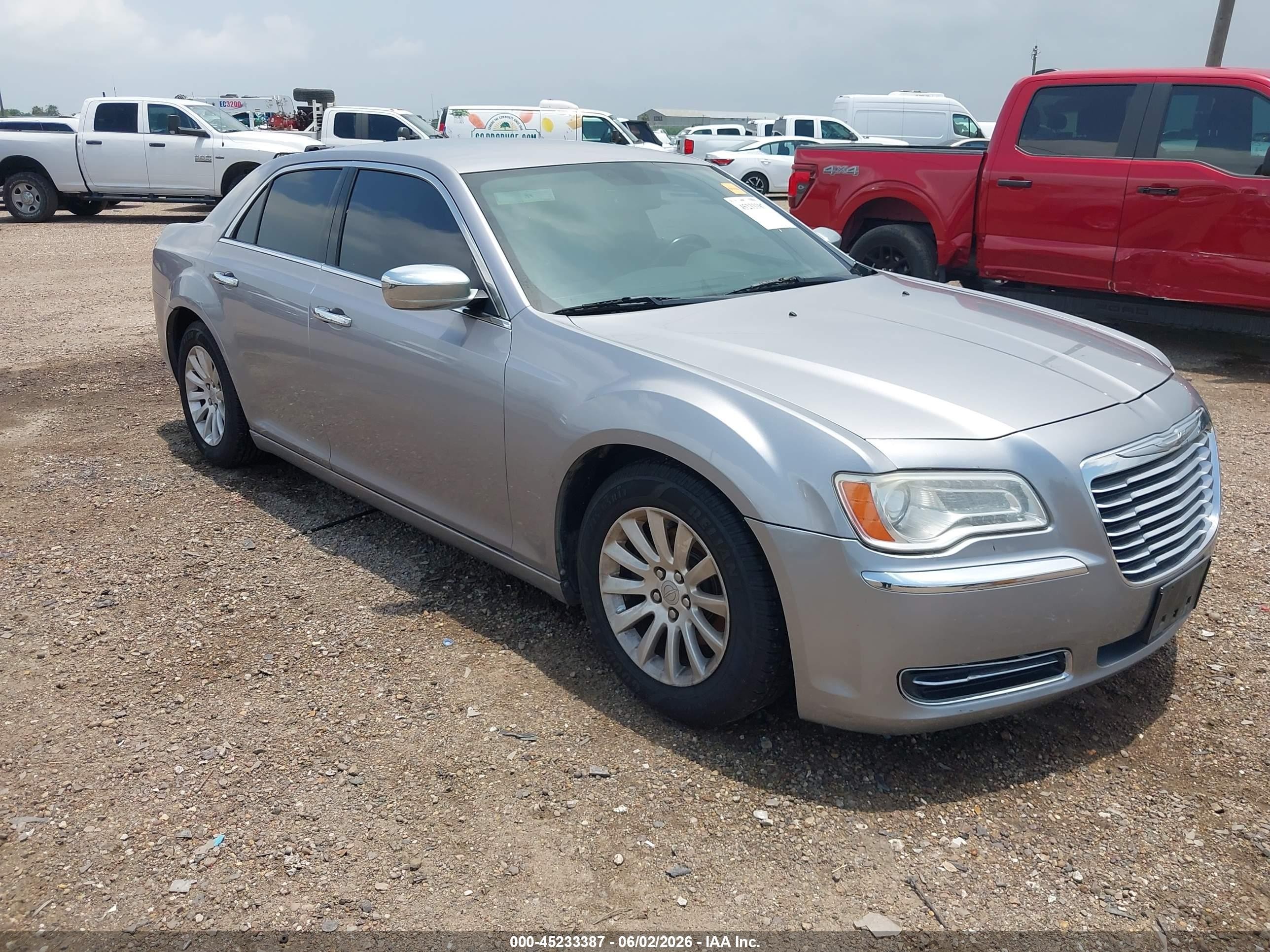 2013 Chrysler 300 Motown Silver vin: 2C3CCAAG8DH741346