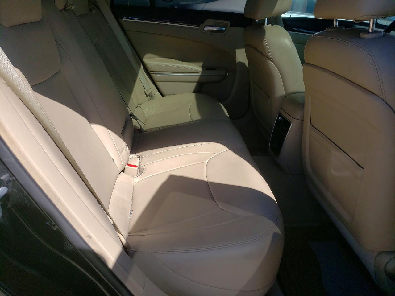 2014 Chrysler 300 Black vin: 2C3CCAAG8EH157529