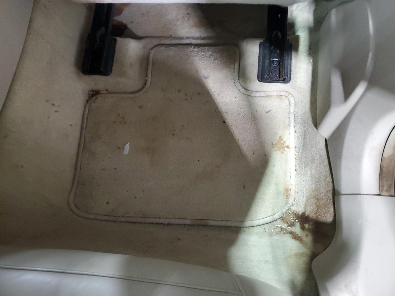 2014 Chrysler 300 Blue vin: 2C3CCAAG8EH200881 Damage: Right Rear Carpet, Stained, Permanent