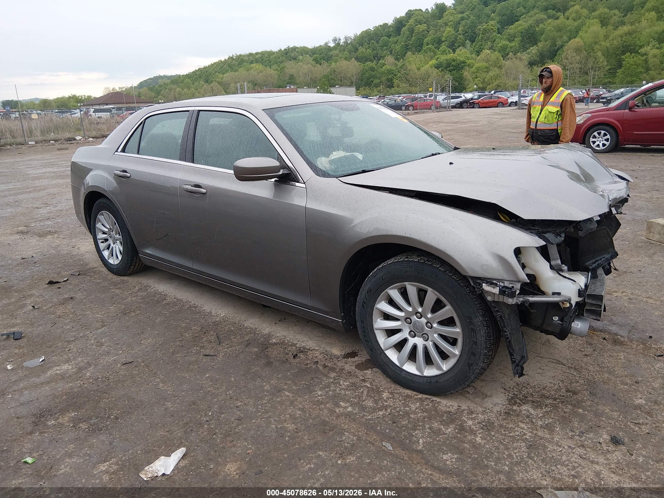 2014 Chrysler 300 Gray vin: 2C3CCAAG8EH228700
