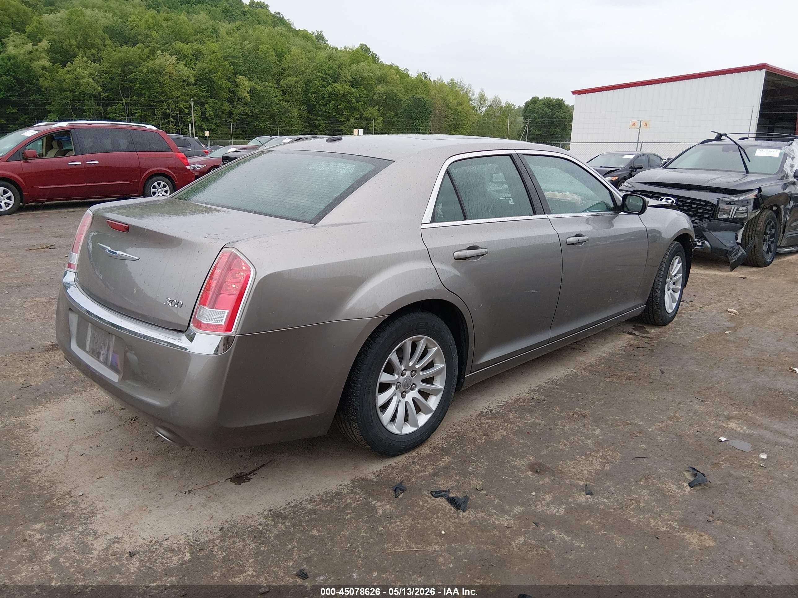 2014 Chrysler 300 Gray vin: 2C3CCAAG8EH228700