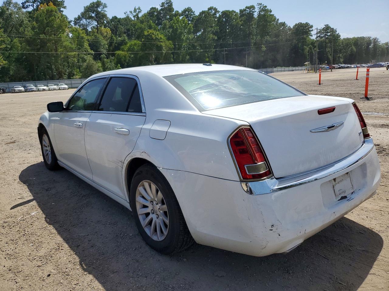 2014 Chrysler 300 White vin: 2C3CCAAG8EH244508