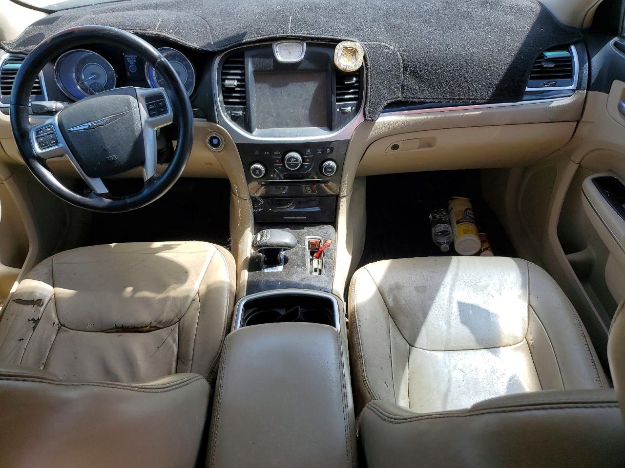 2014 Chrysler 300 White vin: 2C3CCAAG8EH244508