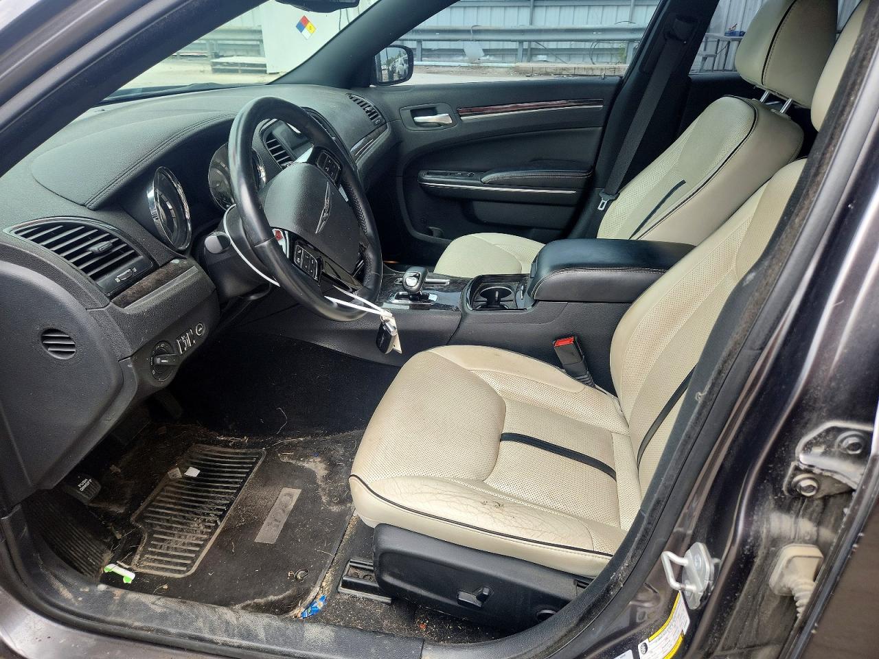 2014 Chrysler 300 Серый vin: 2C3CCAAG8EH336931