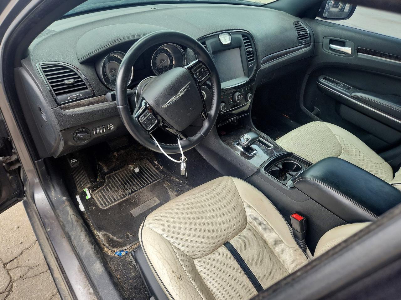 2014 Chrysler 300 Серый vin: 2C3CCAAG8EH336931