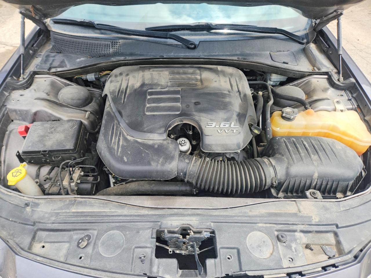 2014 Chrysler 300 Серый vin: 2C3CCAAG8EH336931