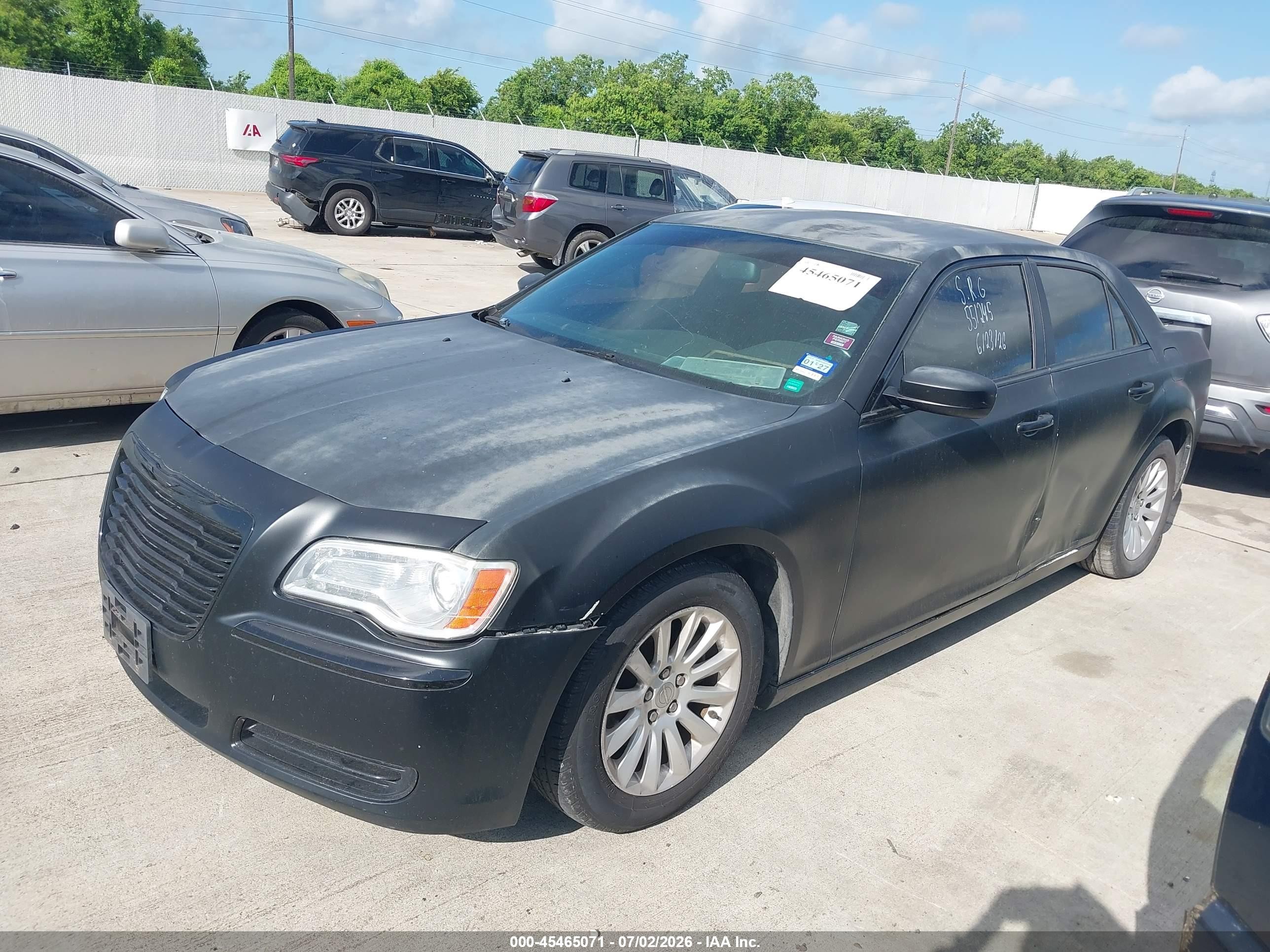 2014 Chrysler 300   Black vin: 2C3CCAAG8EH345743