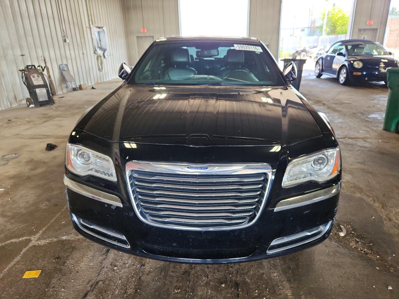 2014 Chrysler 300 Black vin: 2C3CCAAG8EH354734