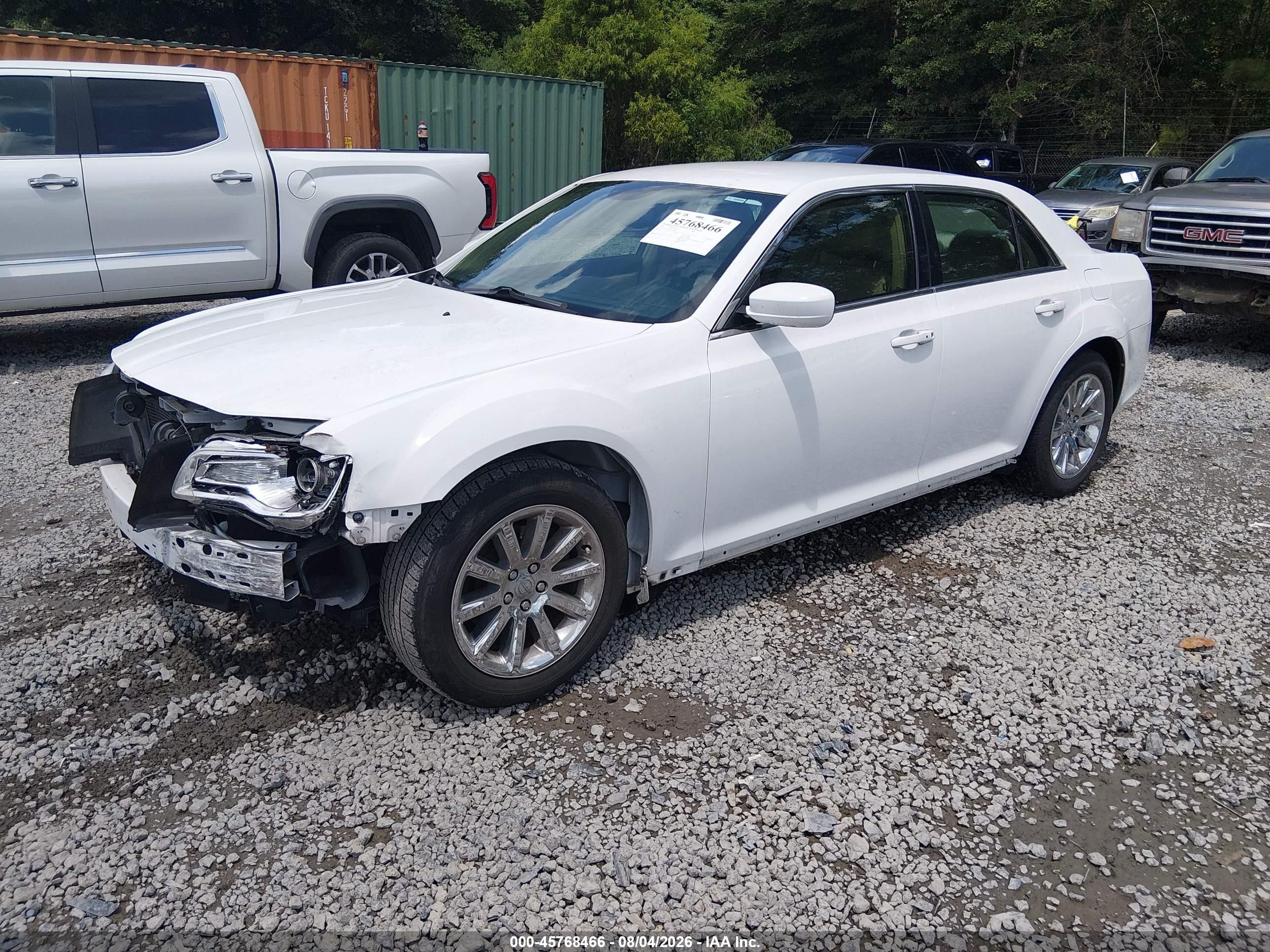 2014 Chrysler 300   White vin: 2C3CCAAG8EH354992