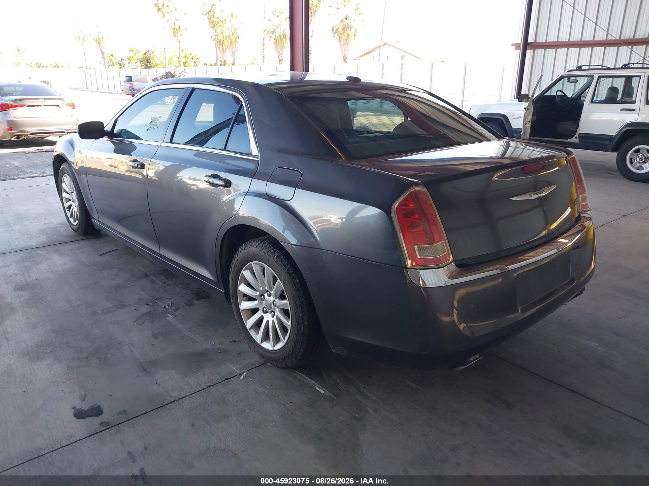 2014 Chrysler 300   Gray vin: 2C3CCAAG8EH377446