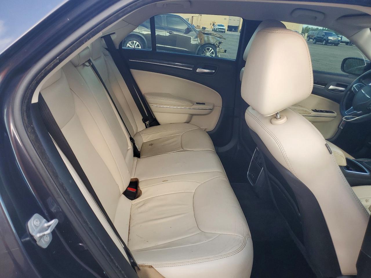2015 Chrysler 300 Limited Black vin: 2C3CCAAG8FH893713