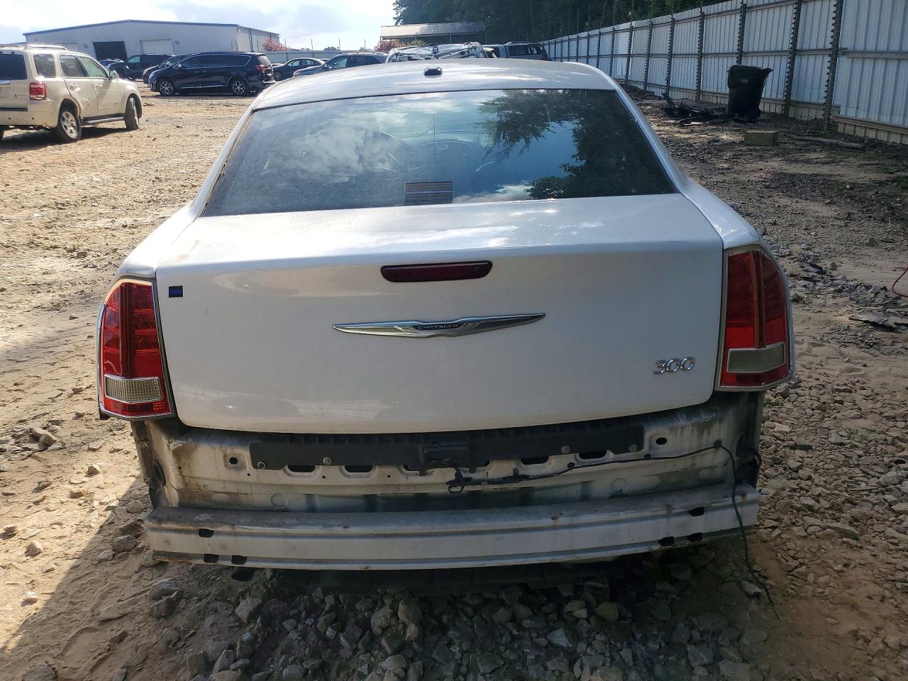 2013 Chrysler 300 Белый vin: 2C3CCAAG9DH534027