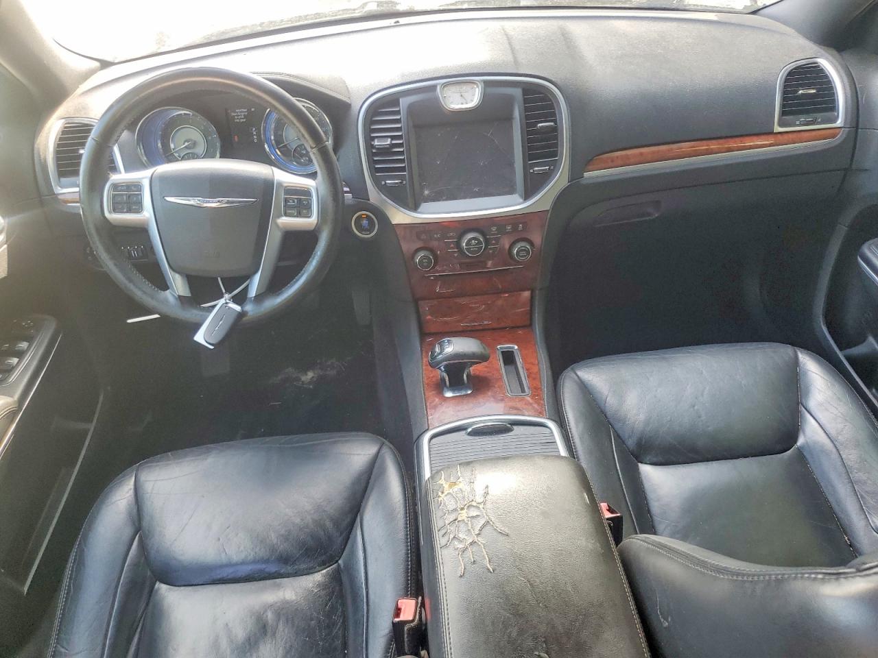 2013 Chrysler 300 Белый vin: 2C3CCAAG9DH534027