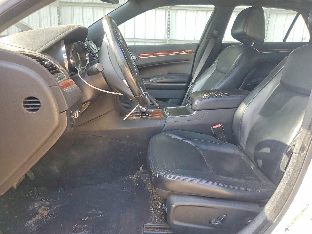 2013 Chrysler 300 Белый vin: 2C3CCAAG9DH534027